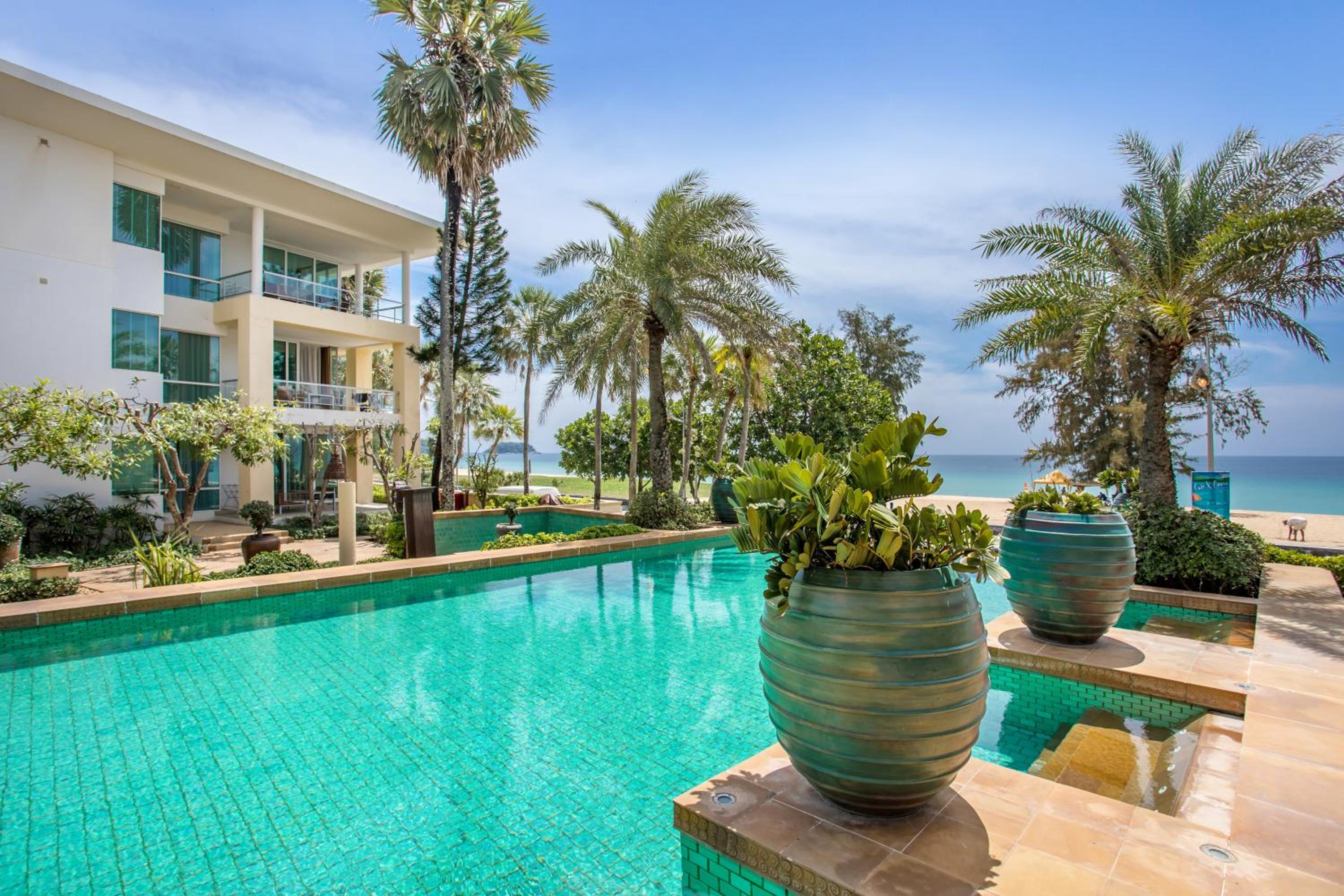 Happy Apartment on Karon Beach