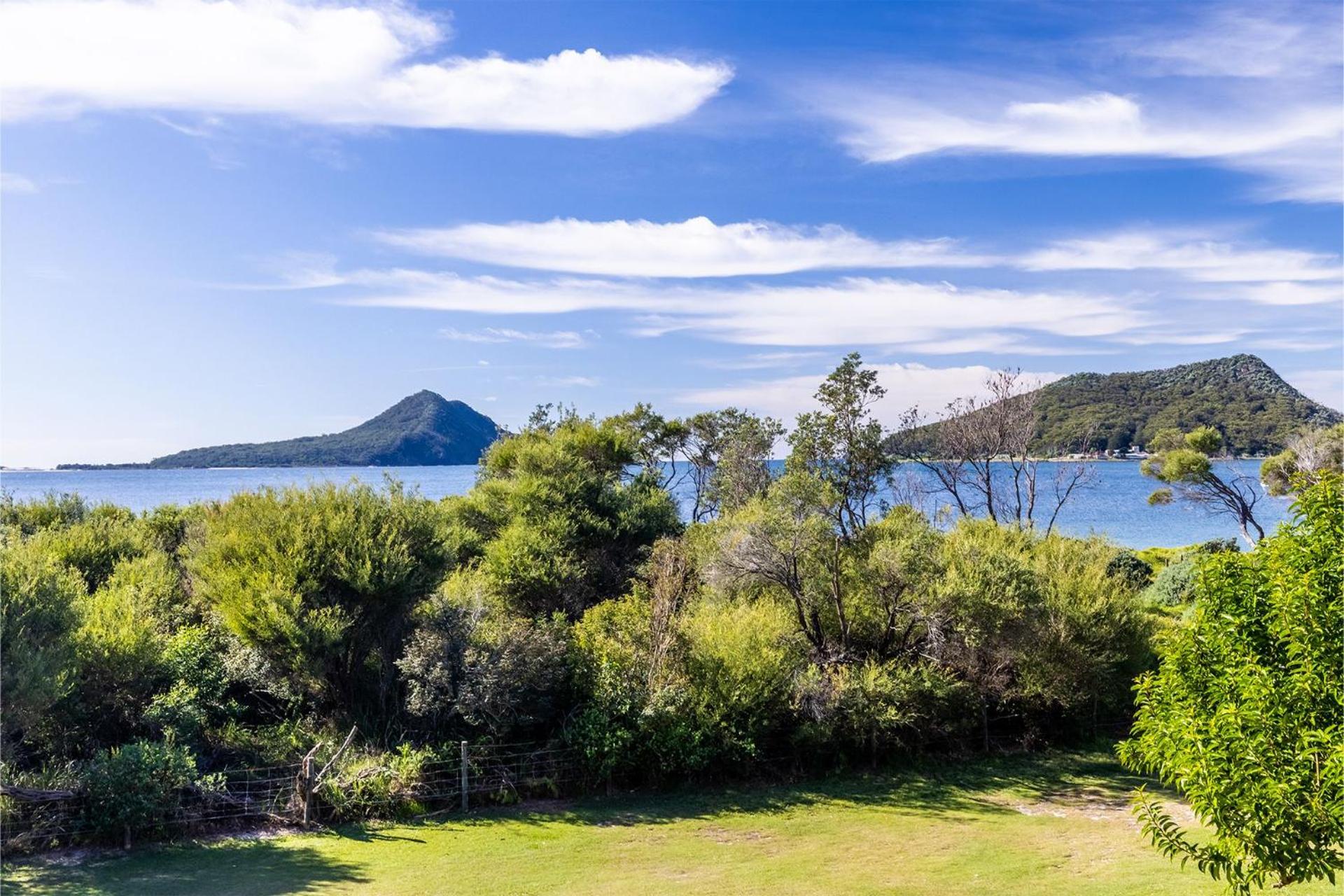 Shoal Haven 2 28 Voyager Close