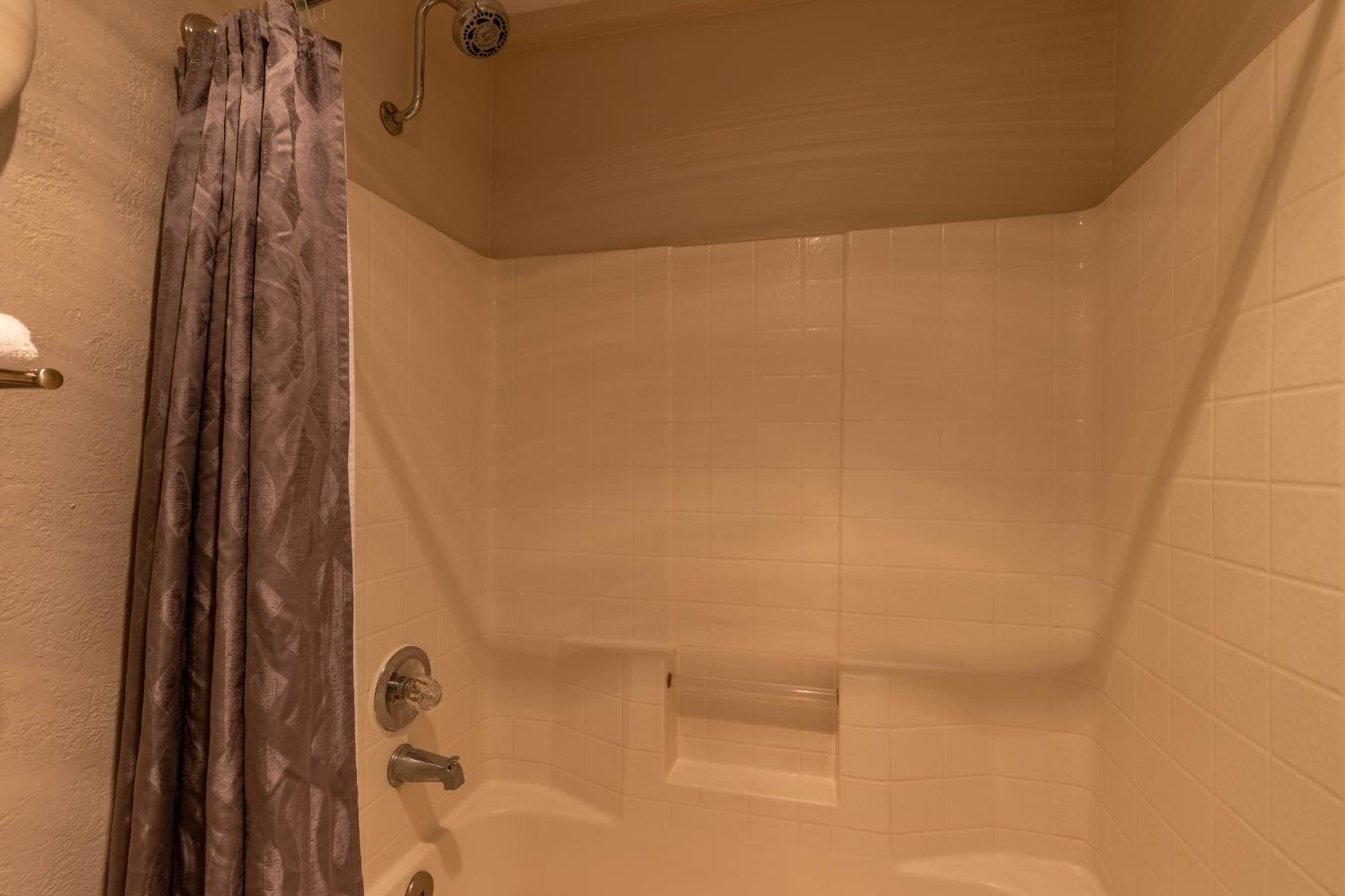 Sedona Vacations - Cedars Resort - Property Image 24