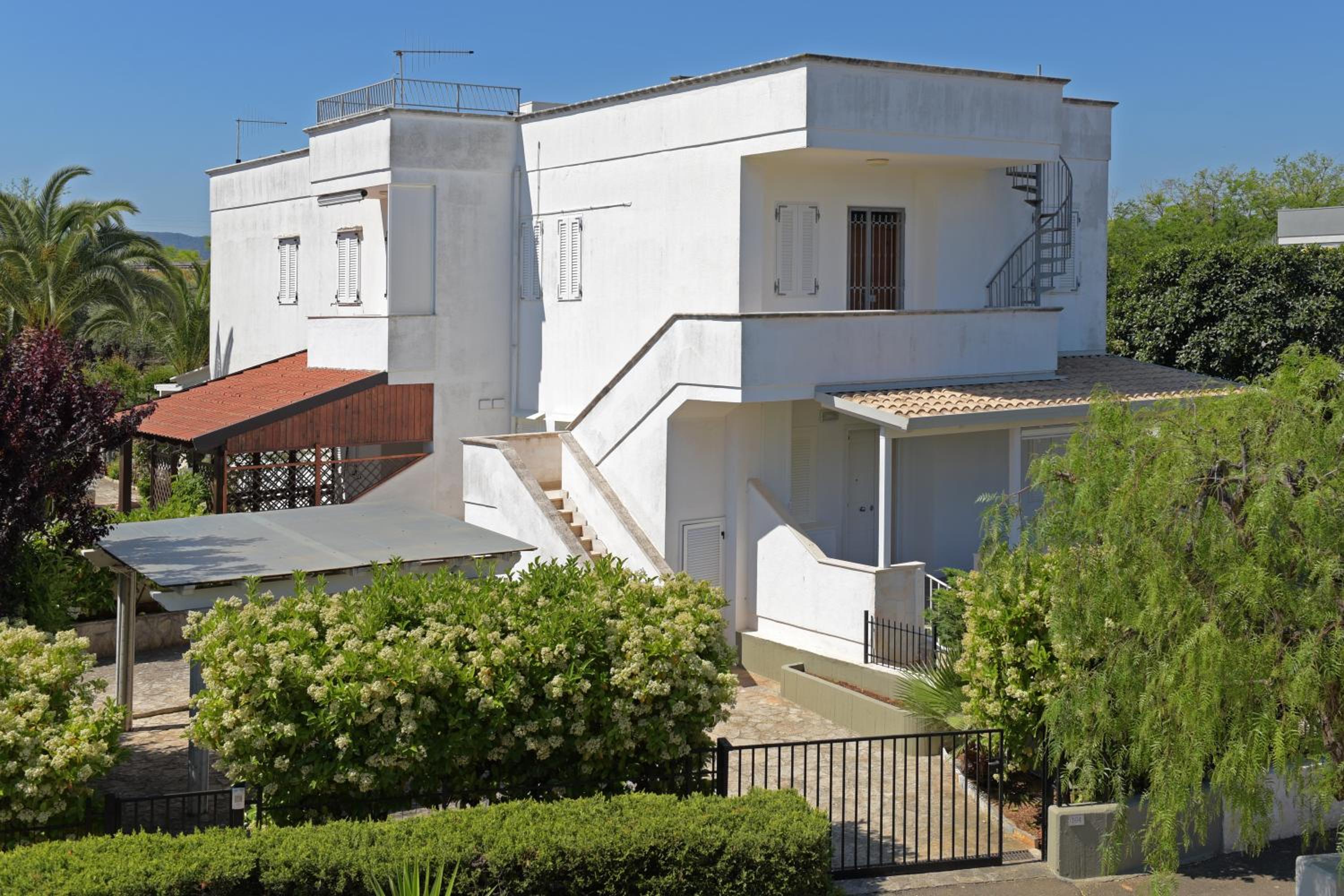 Villetta Terme di Torre Canne view 3