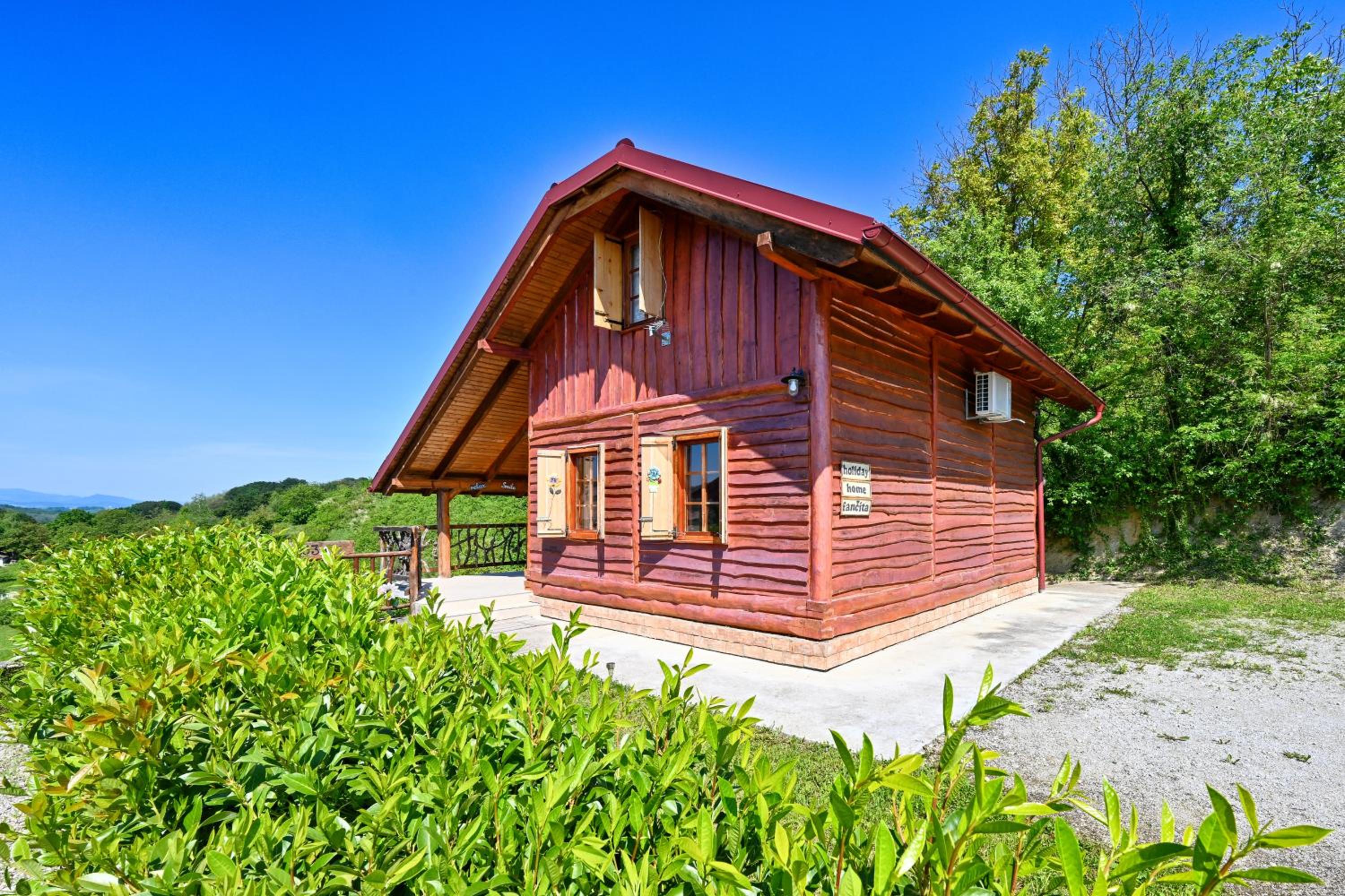 Hotel Holiday Home Fančita - Image 1