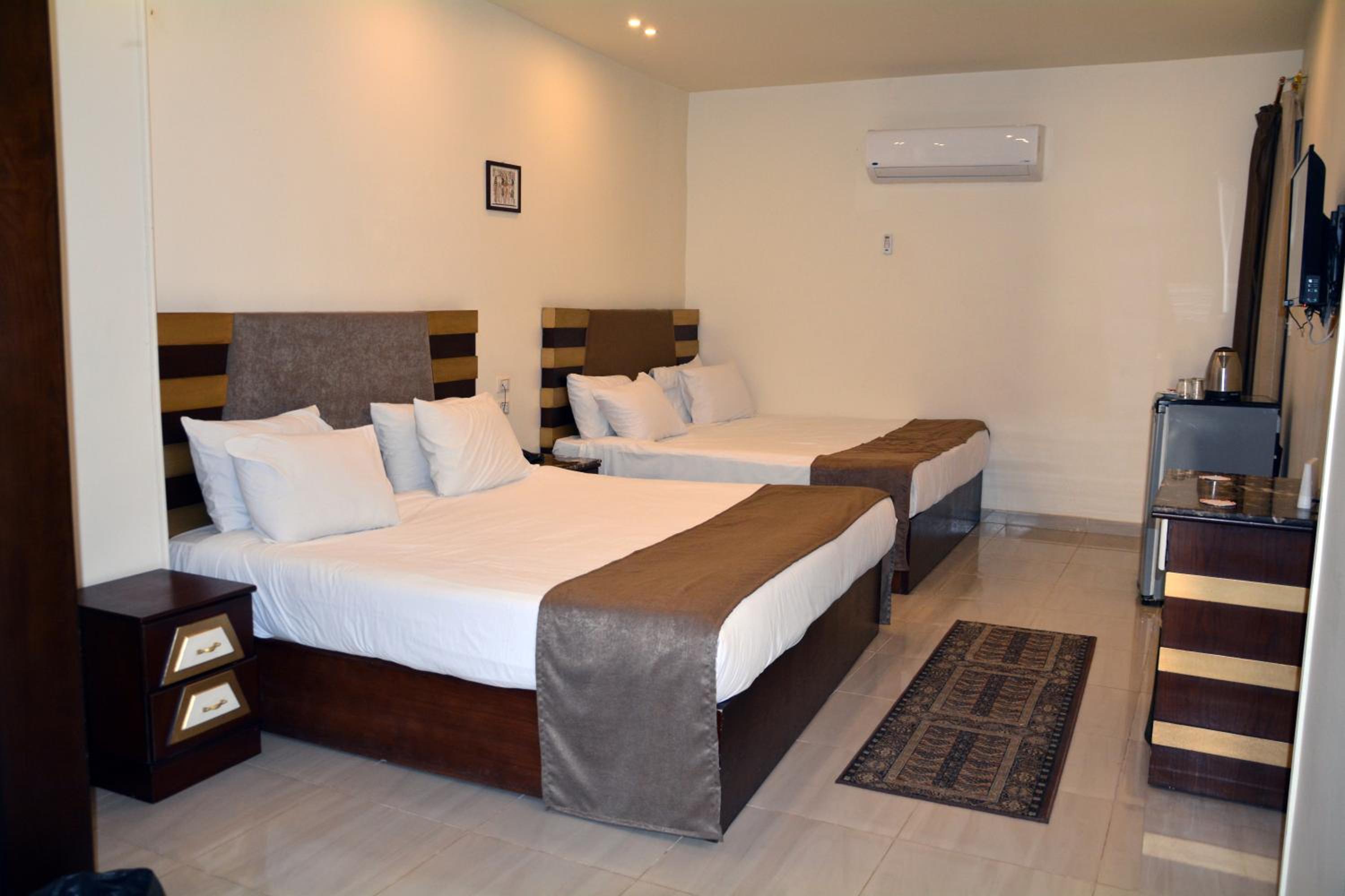 Giza Pyramids View Inn