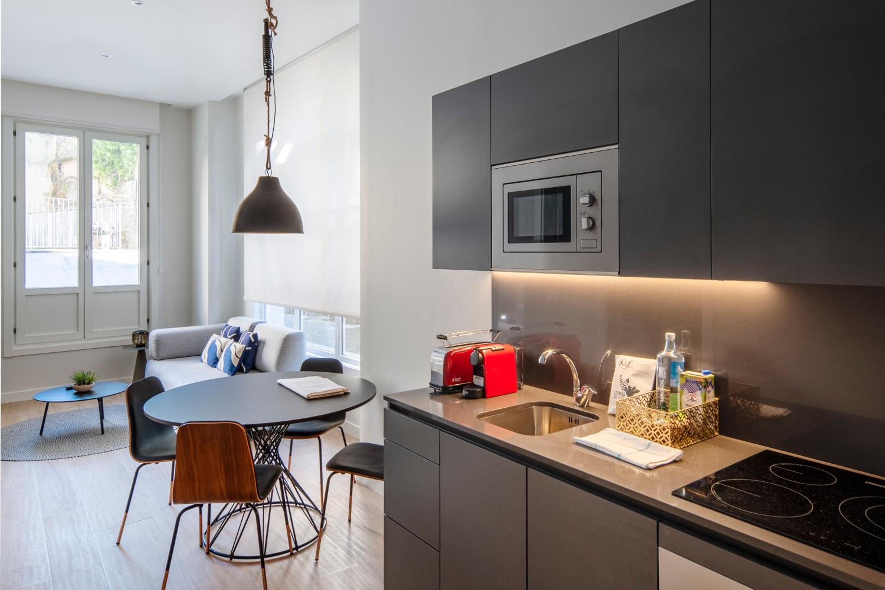Bow Homes by Como en Casa view 5