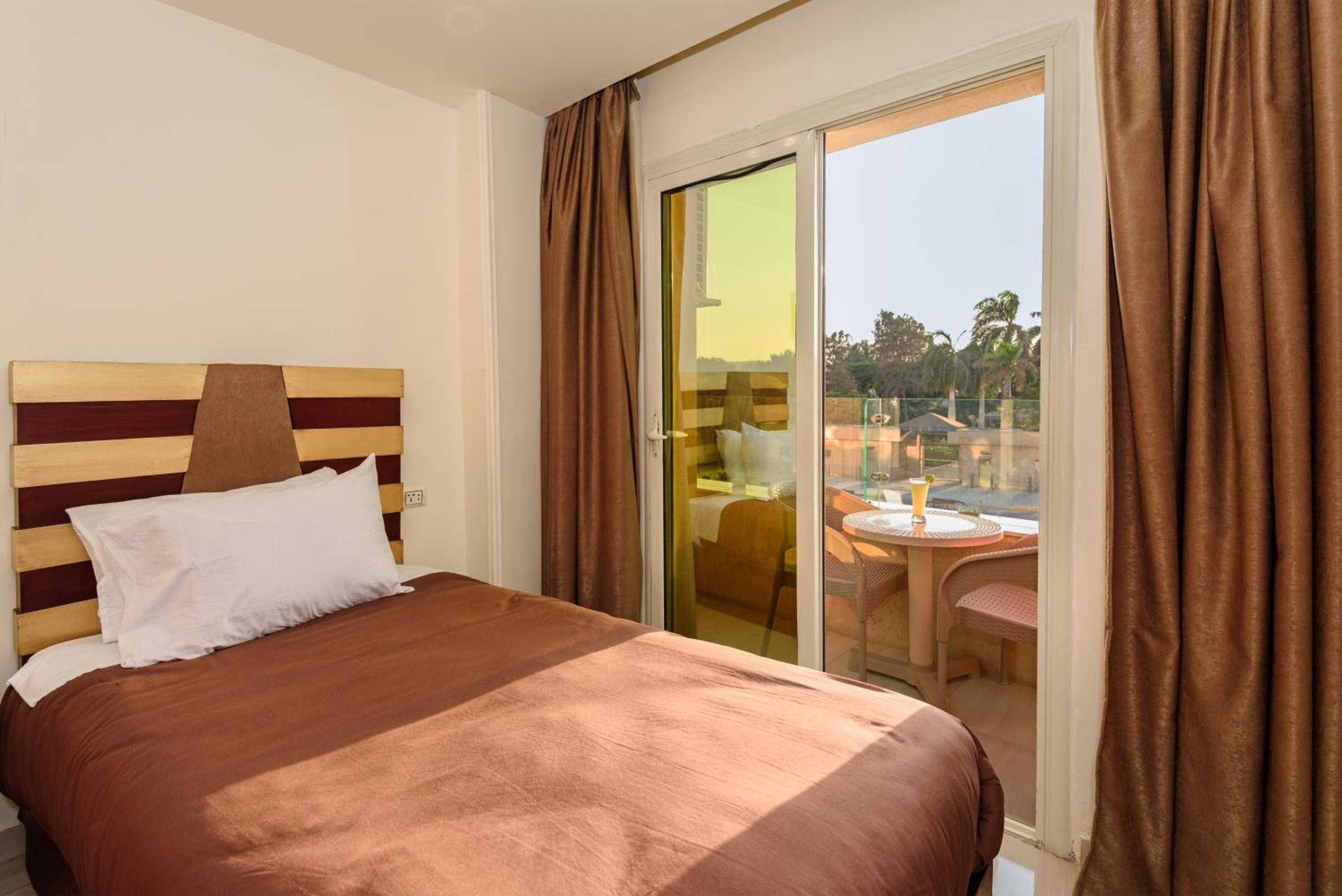 Giza Pyramids View Inn