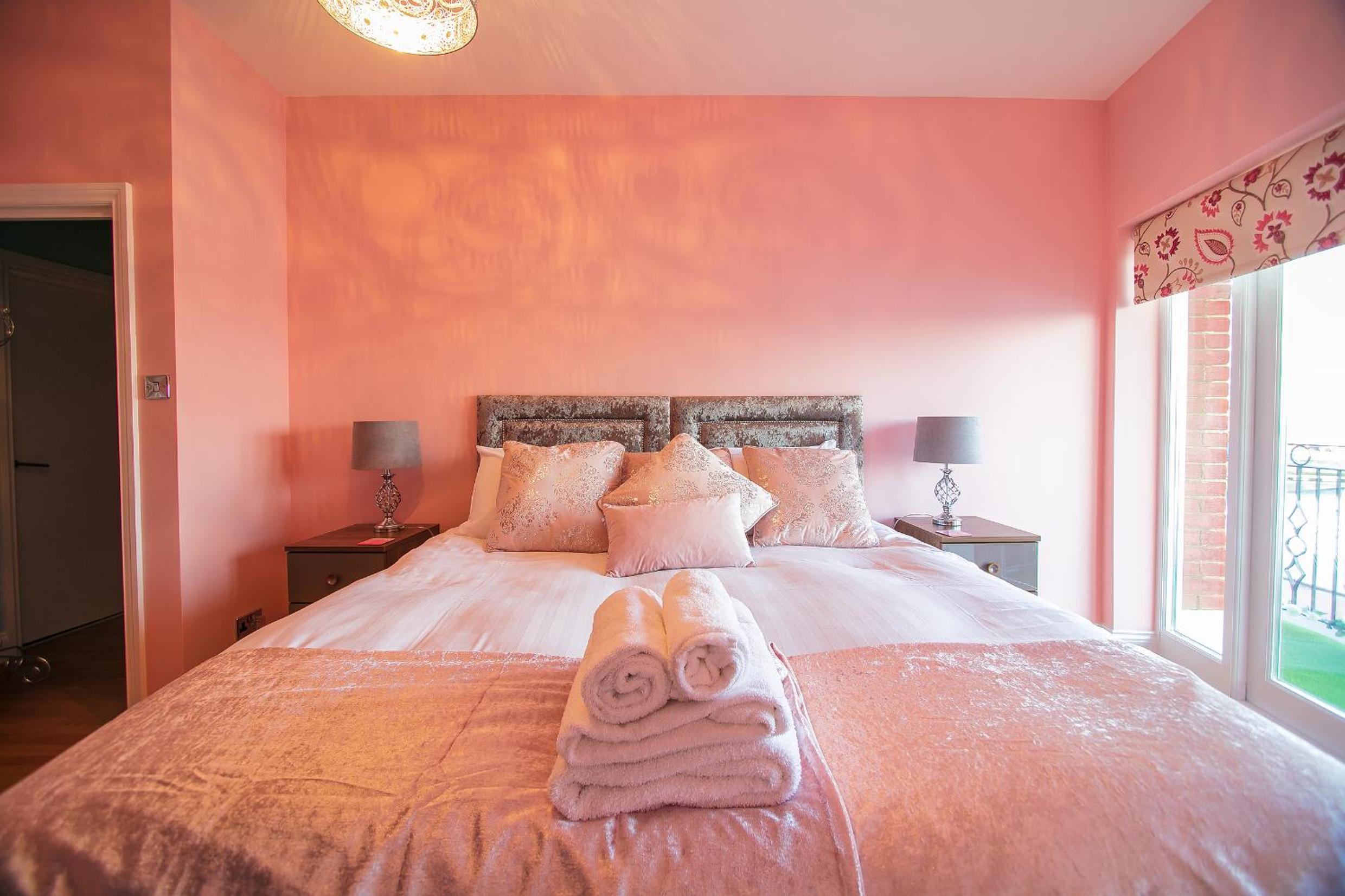 Ramsgate Vacations - Royal Harbour Retreat - Balcony, sea view property - Property Image 7