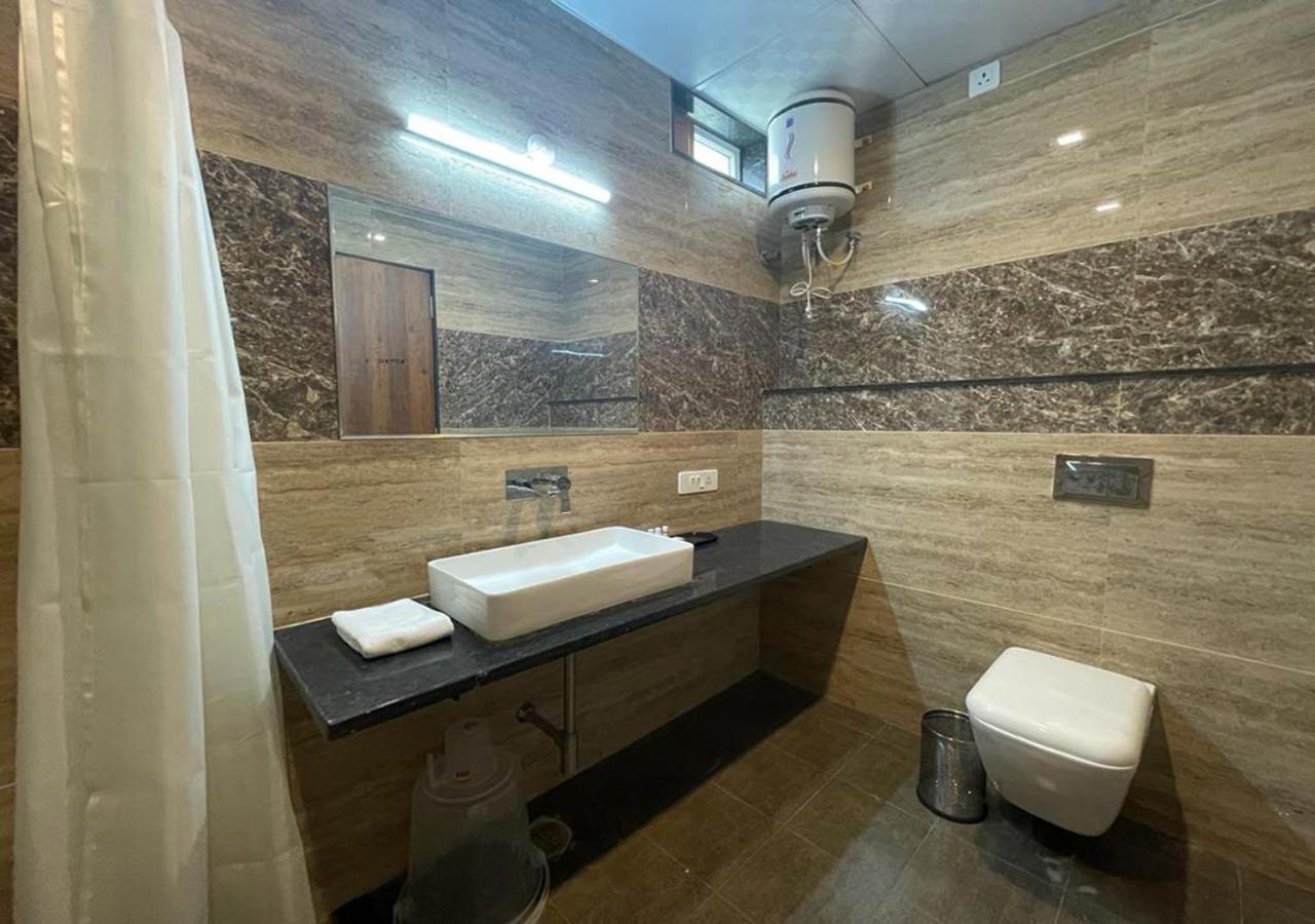 Photo 37