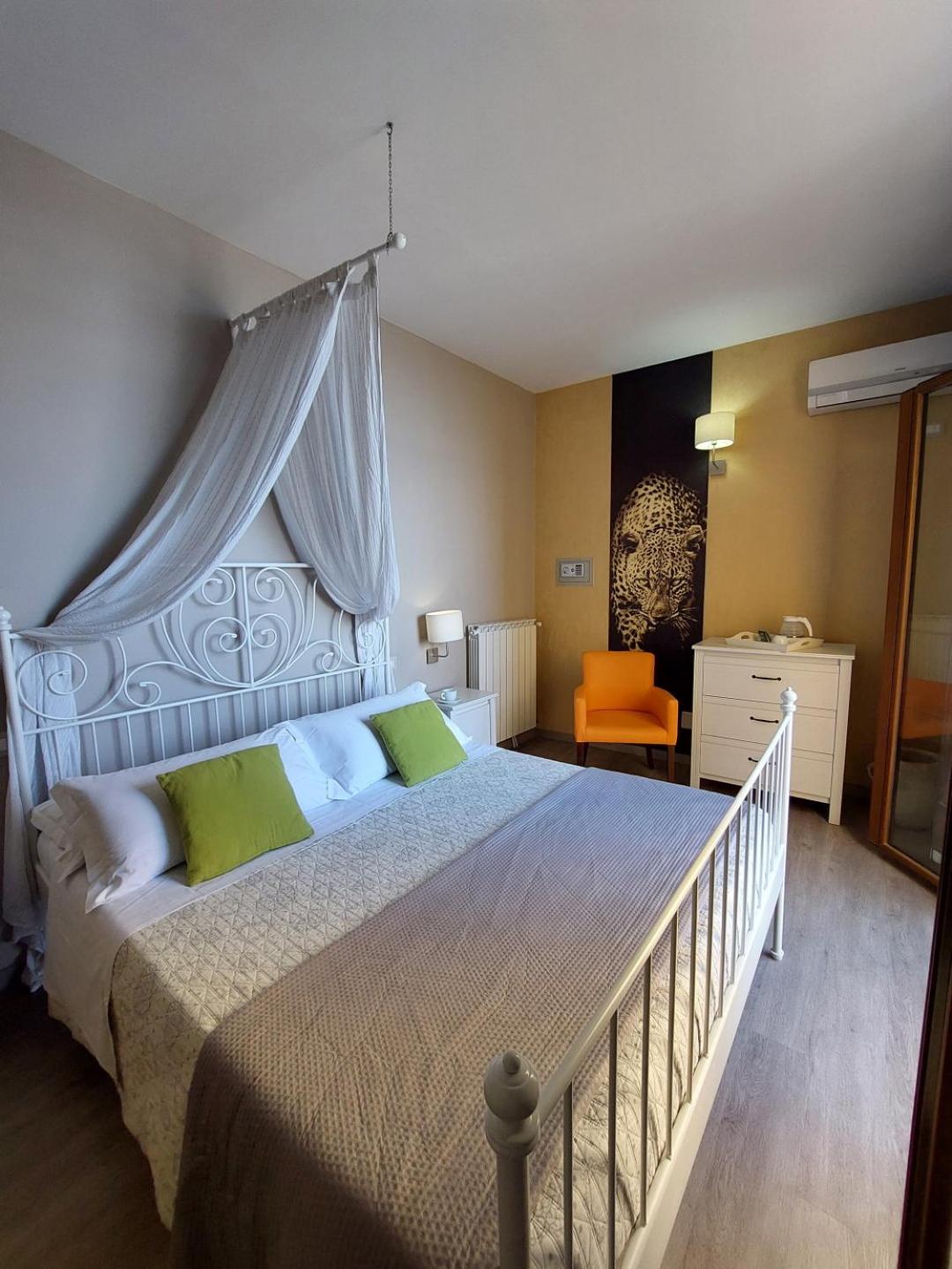 SWEET HOME & WELLNESS affittacamere view 5
