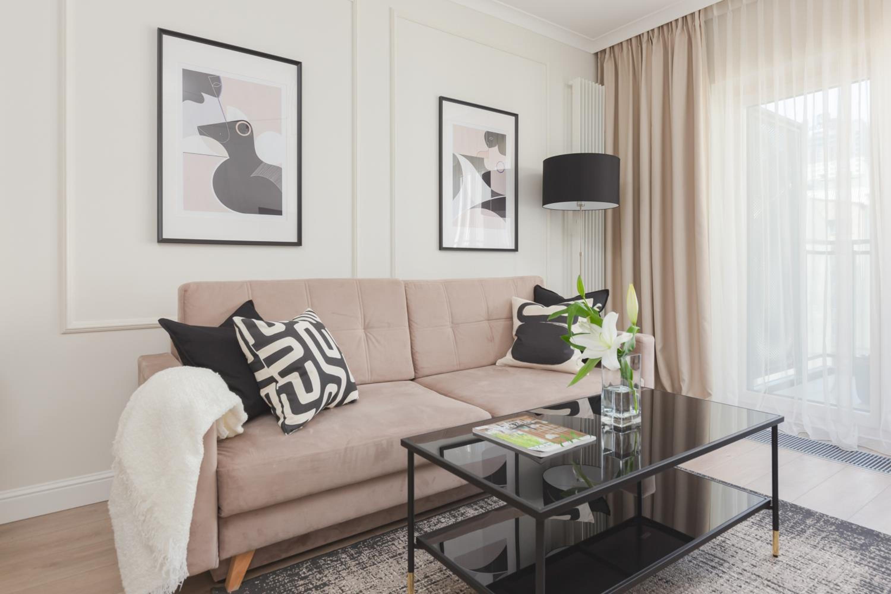 Mennica Residence Central Apartment by Renters Prestige view 2