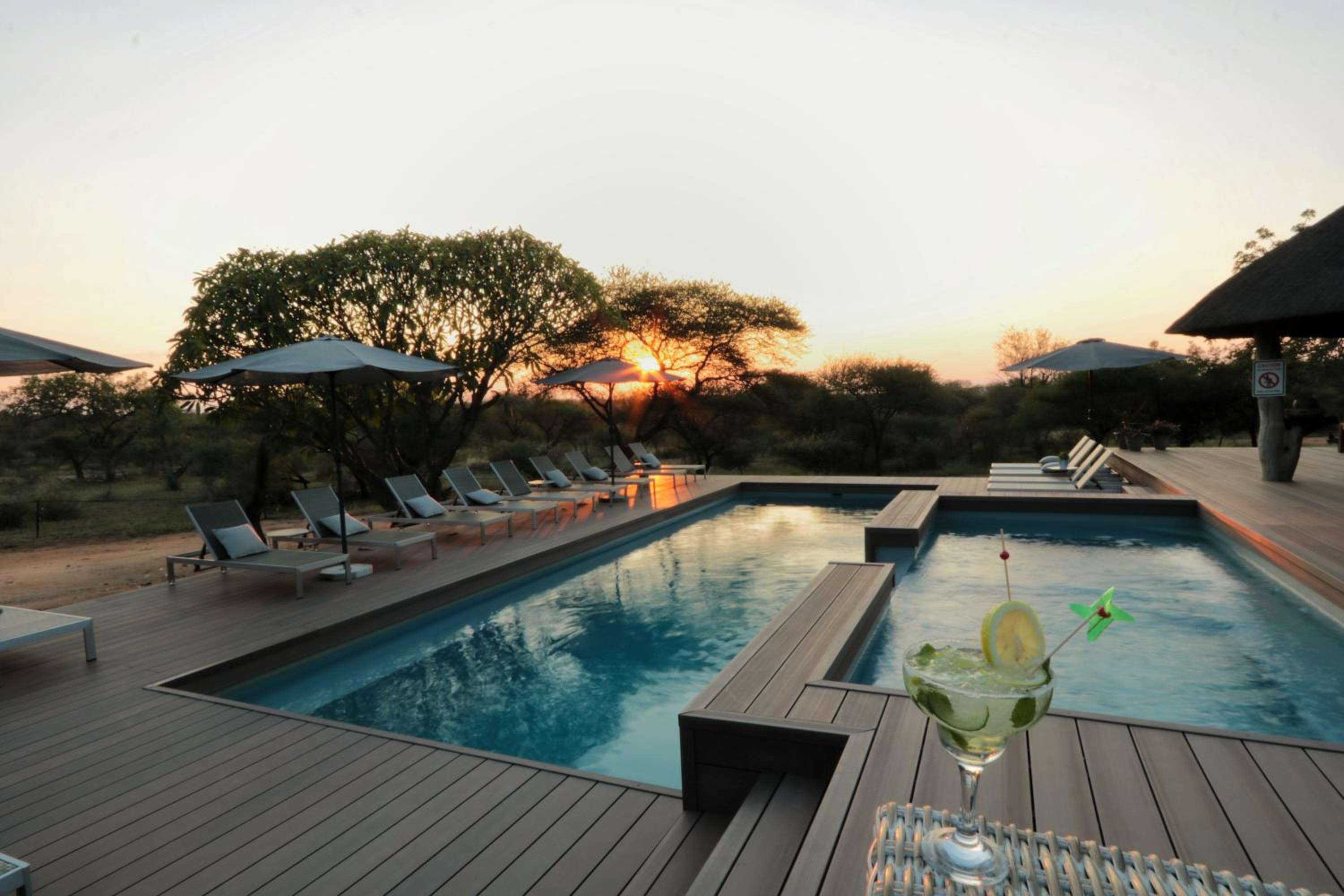 Tshukudu Game Lodge view 5