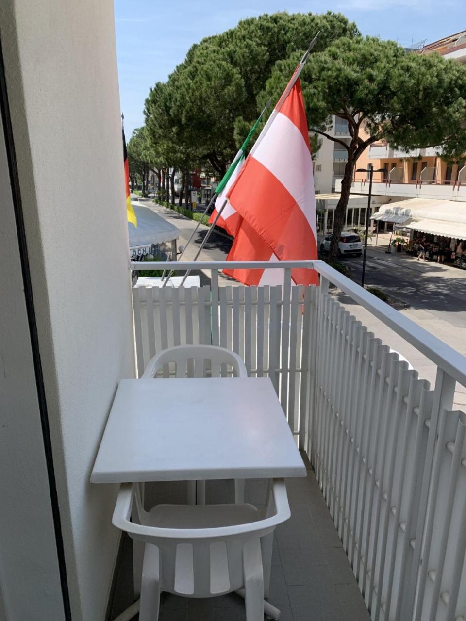 balcony