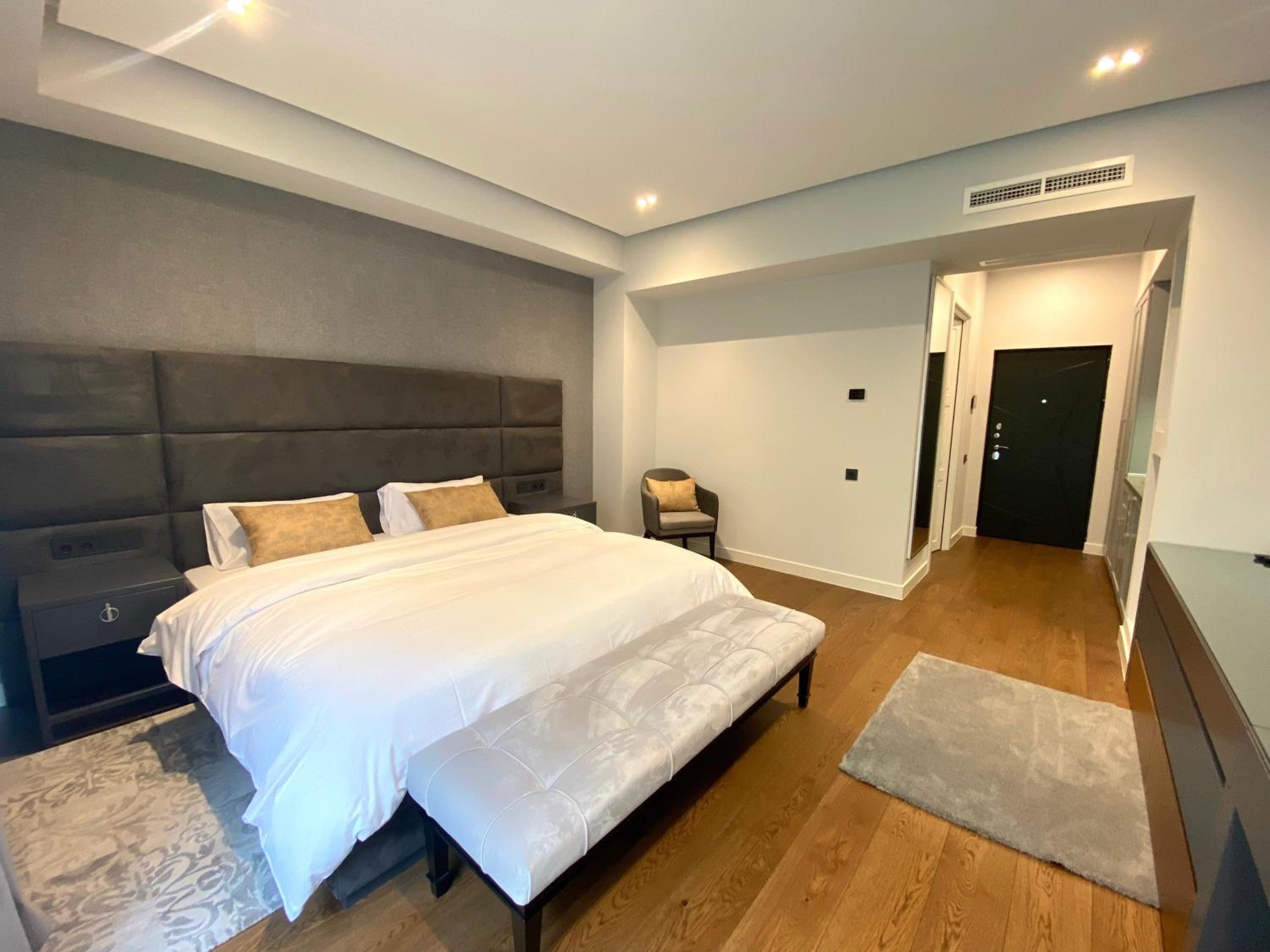Heart of Yerevan - City Center Luxury Apartments