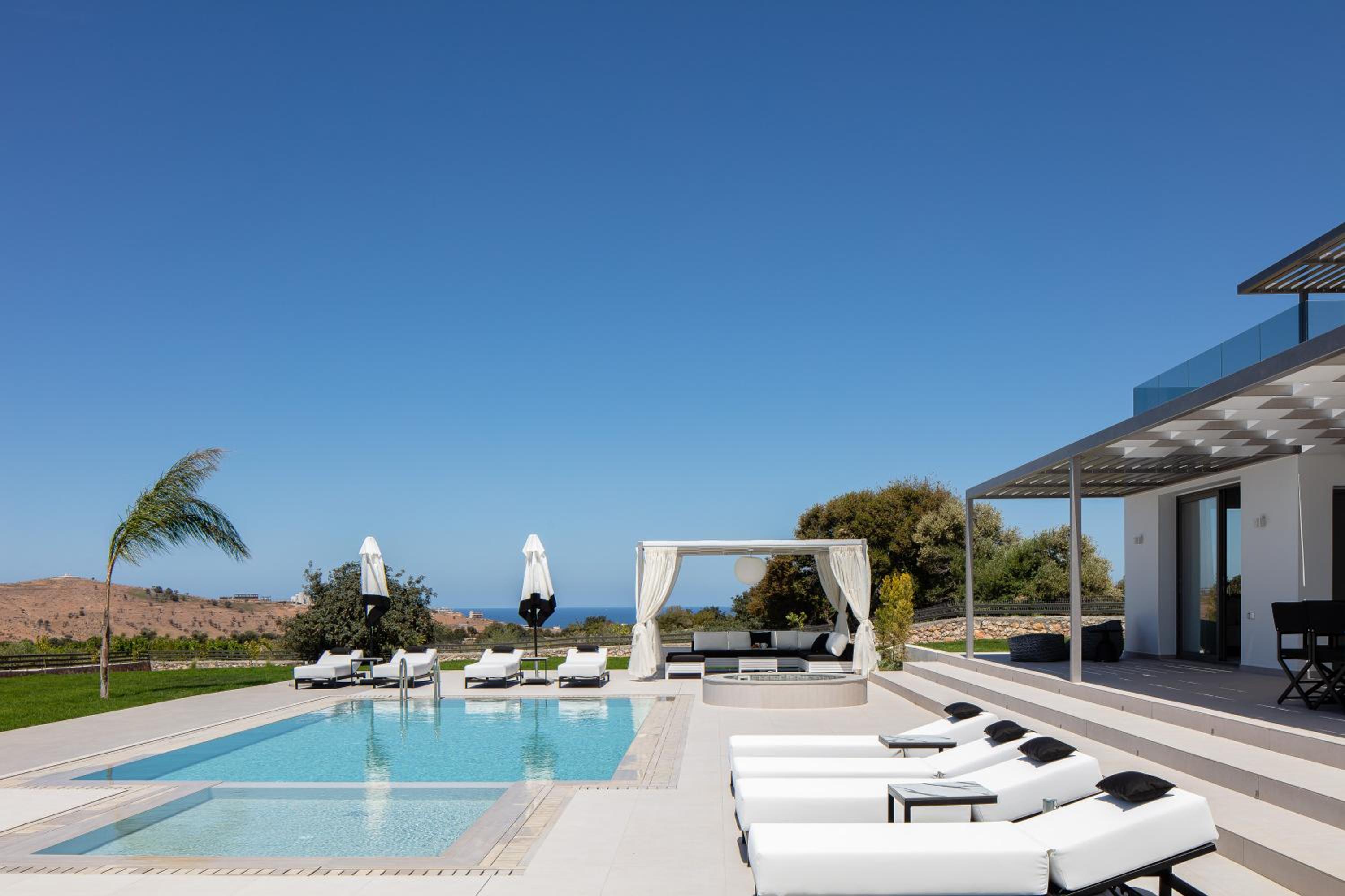 Alma Villa, 2000m2 Luxury Living, by ThinkVilla view 2