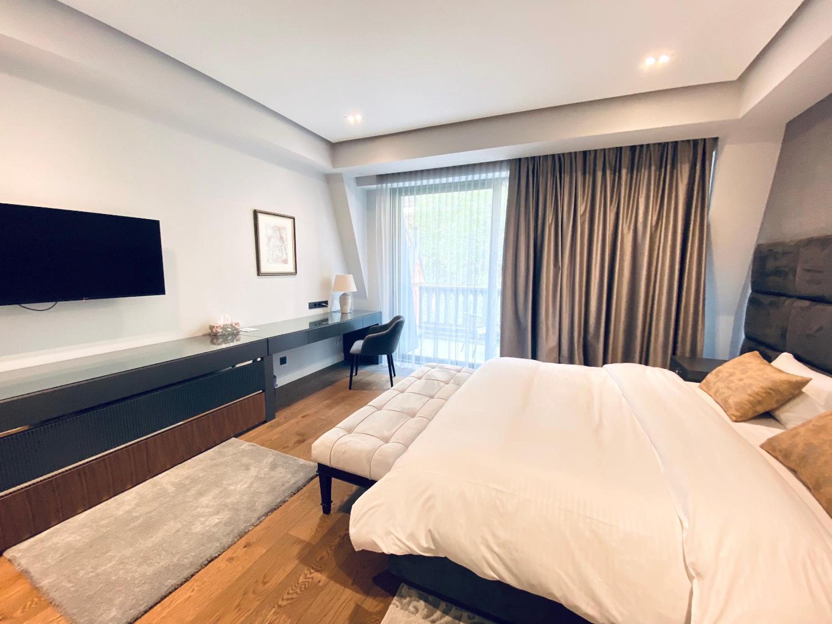 Heart of Yerevan - City Center Luxury Apartments