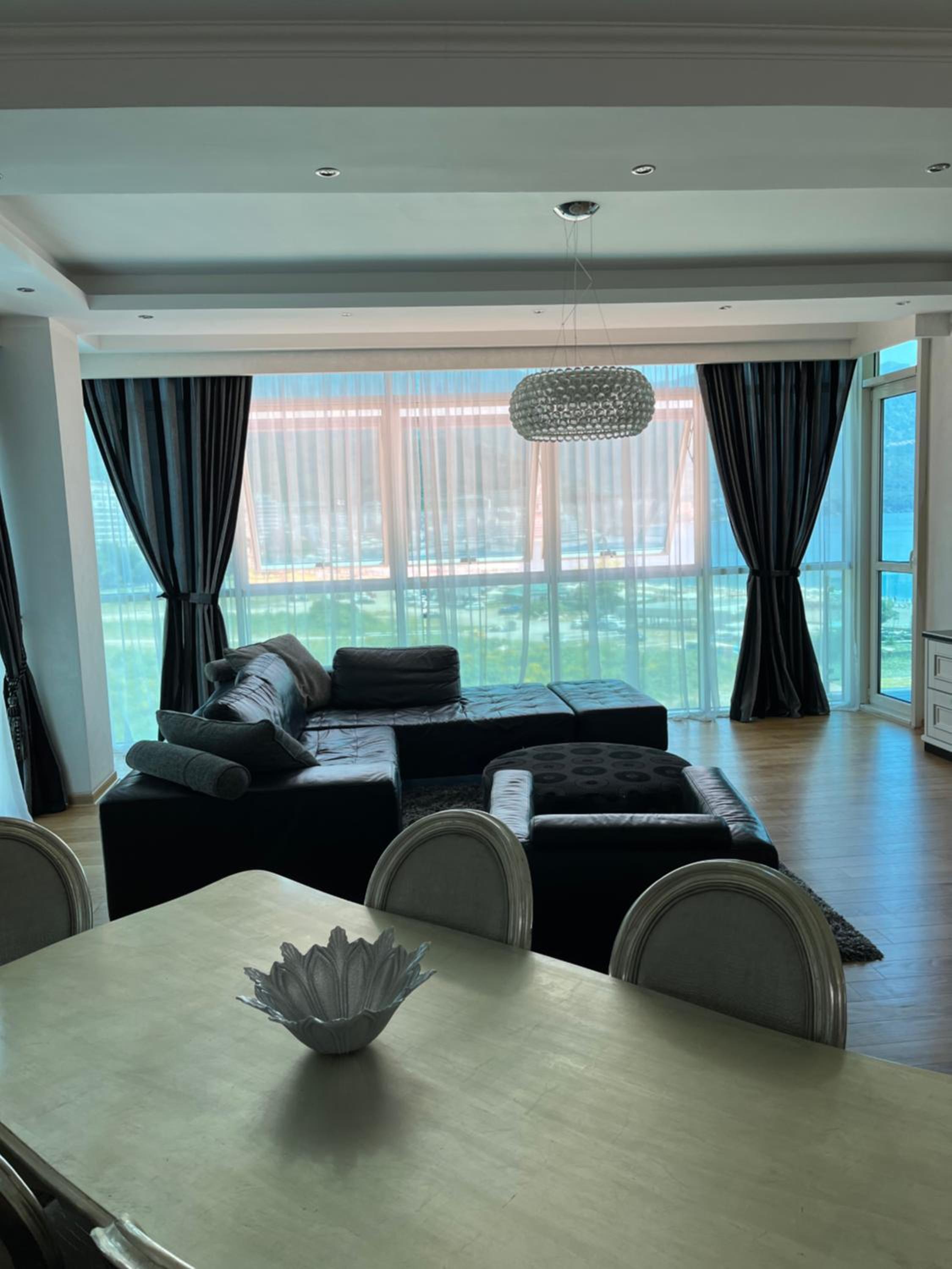 Apartman Staklena kula