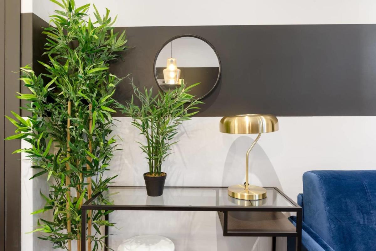 GuestReady - Exquisite Apartment in the Historical 7th District