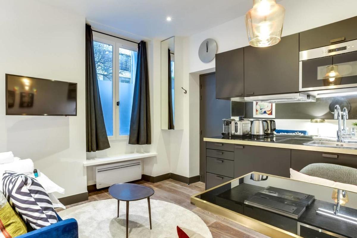 GuestReady - Exquisite Apartment in the Historical 7th District