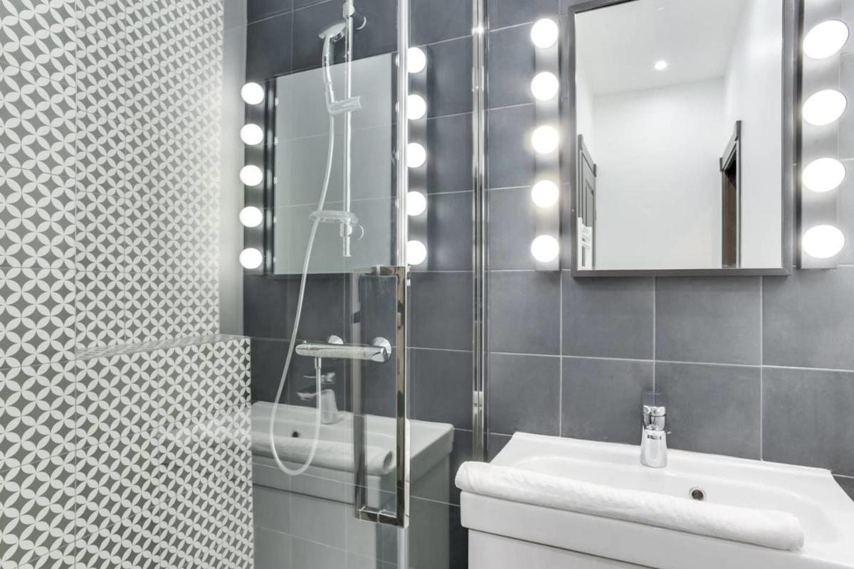 GuestReady - Exquisite Apartment in the Historical 7th District