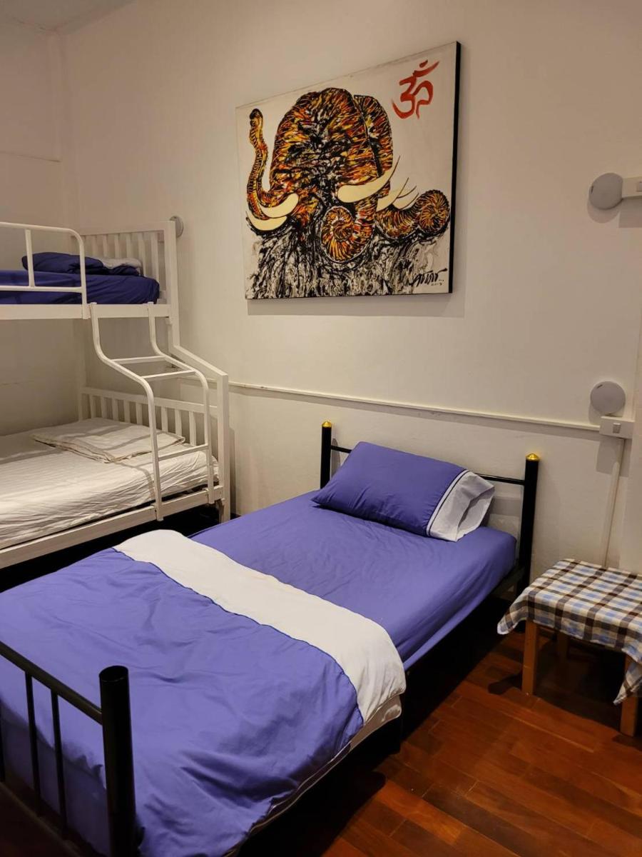La Maison Verte Hostel