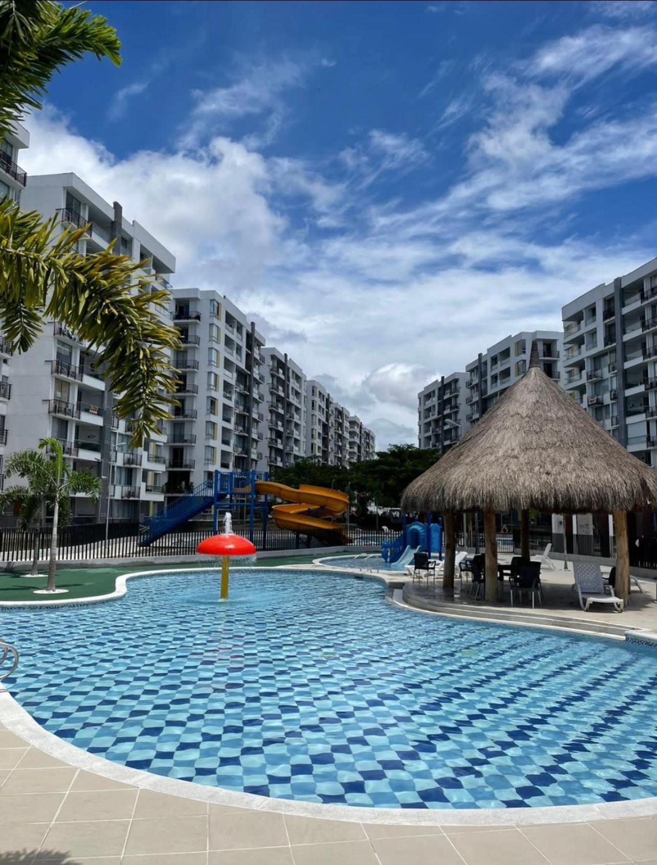 Espectacular apartamento en Condominio Peñazul con BBQ