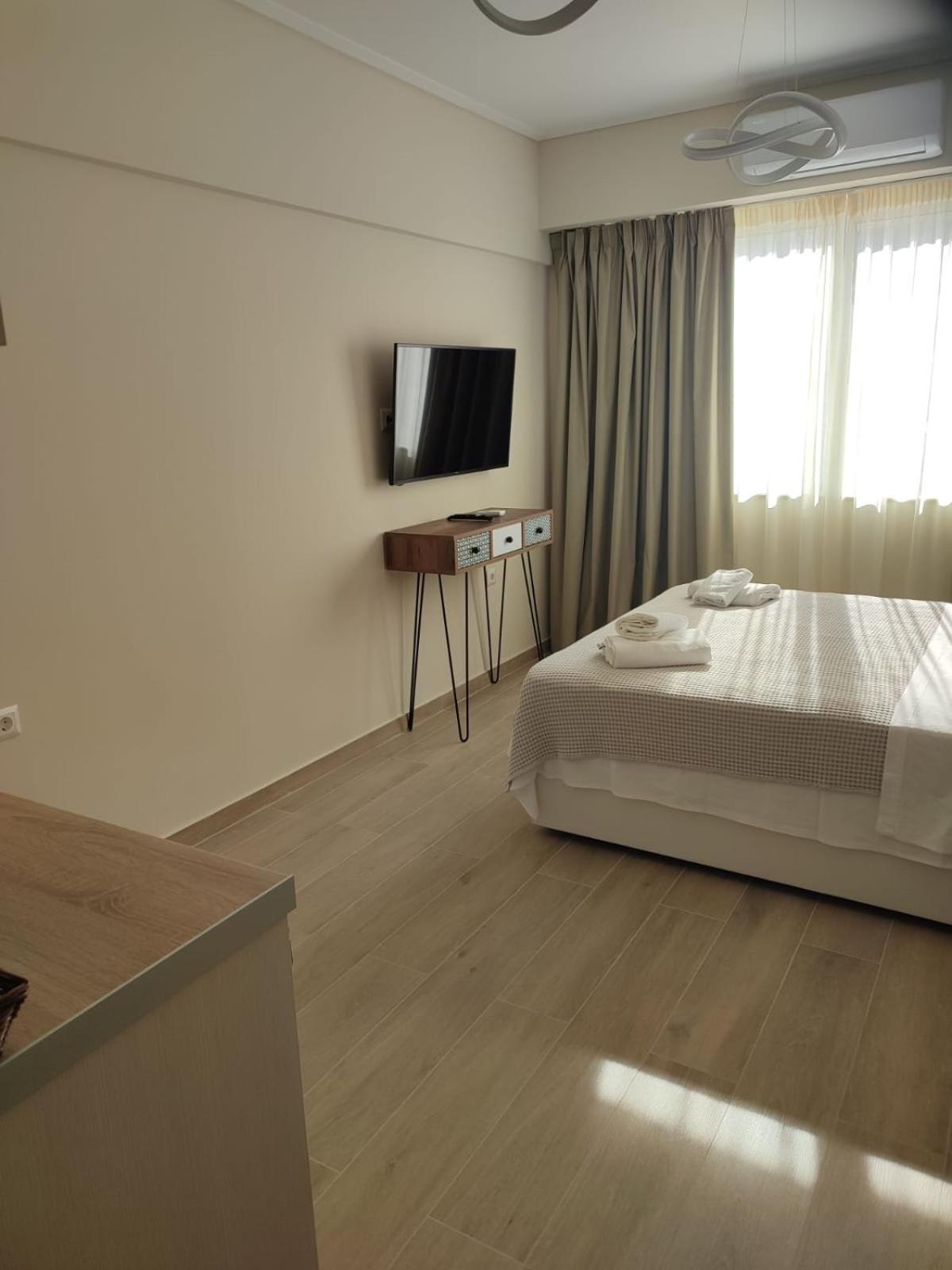 Amazing Apartments @ Aiolou Str.
