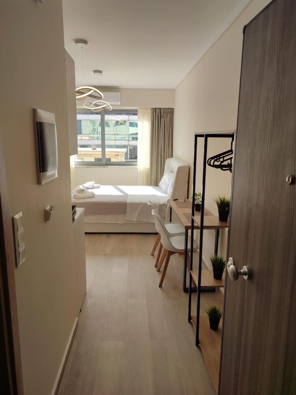 Amazing Apartments @ Aiolou Str.