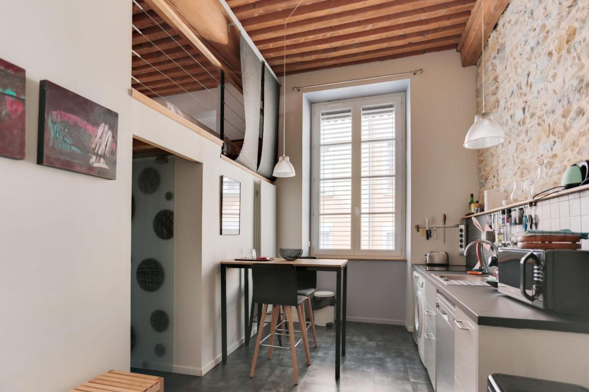 GuestReady - Charming Croix-Paquet Loft Fits 2 view 3