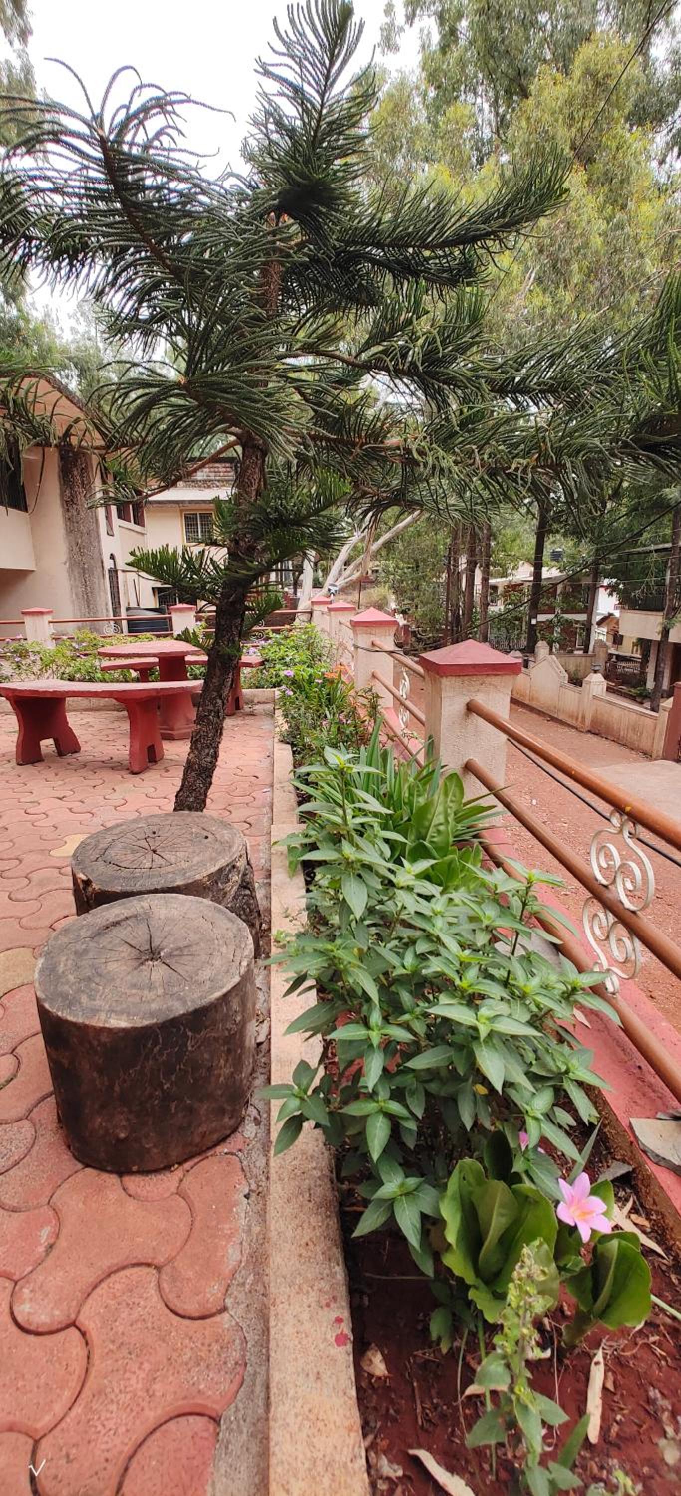 3 Bedroom Spacious Villa Near Mapro Garden view 4