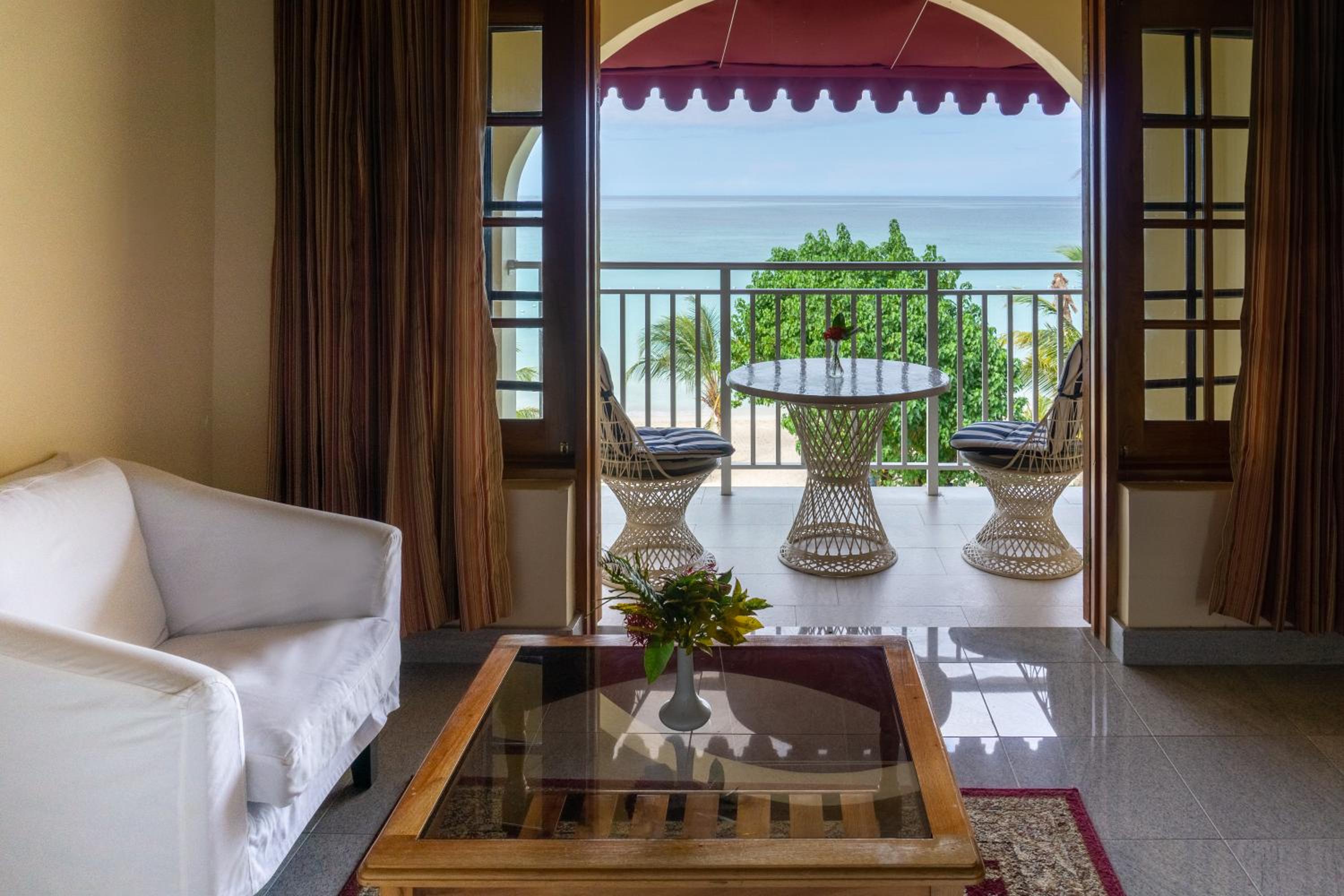Charela Inn Hotel 52
