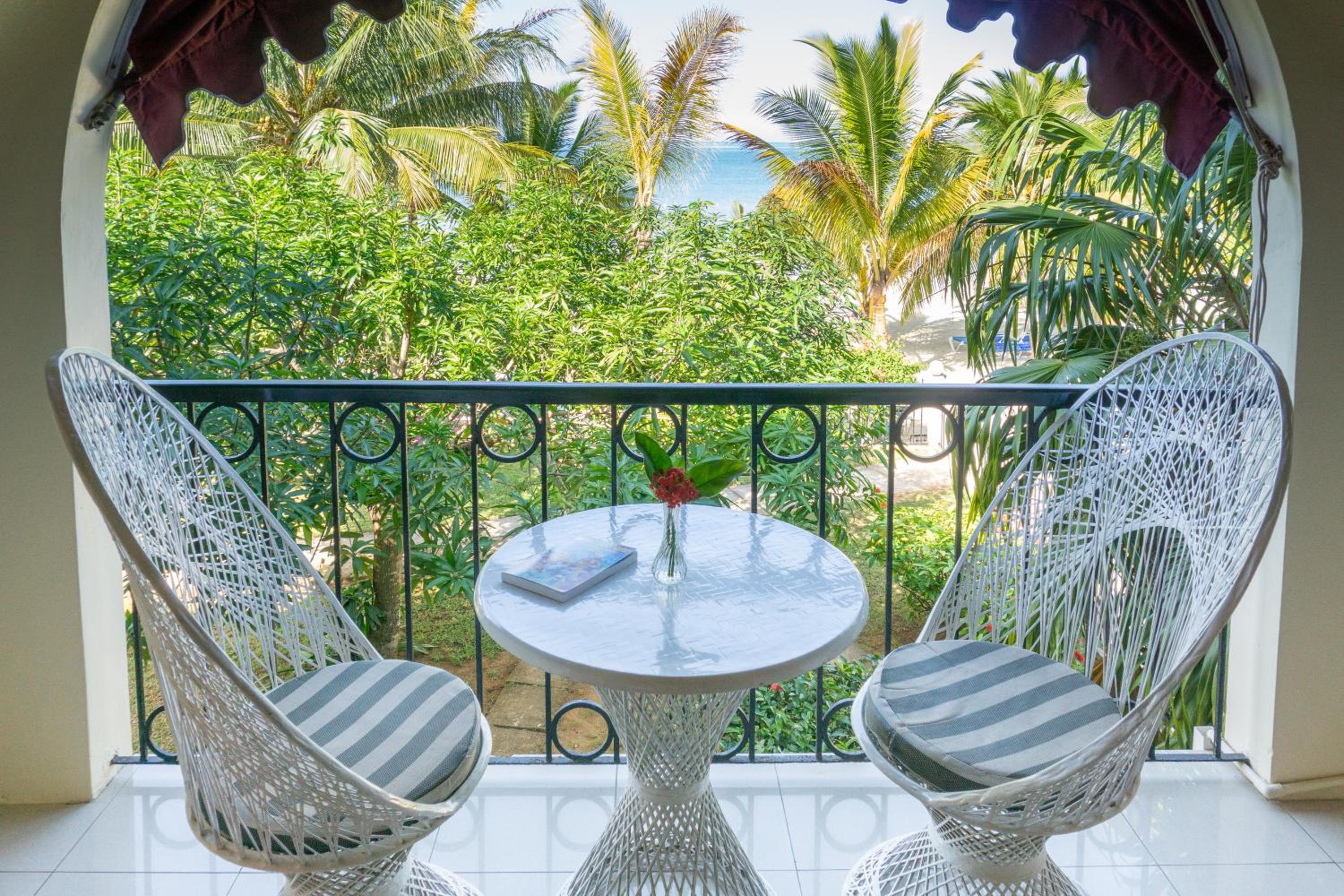 Charela Inn Hotel 50