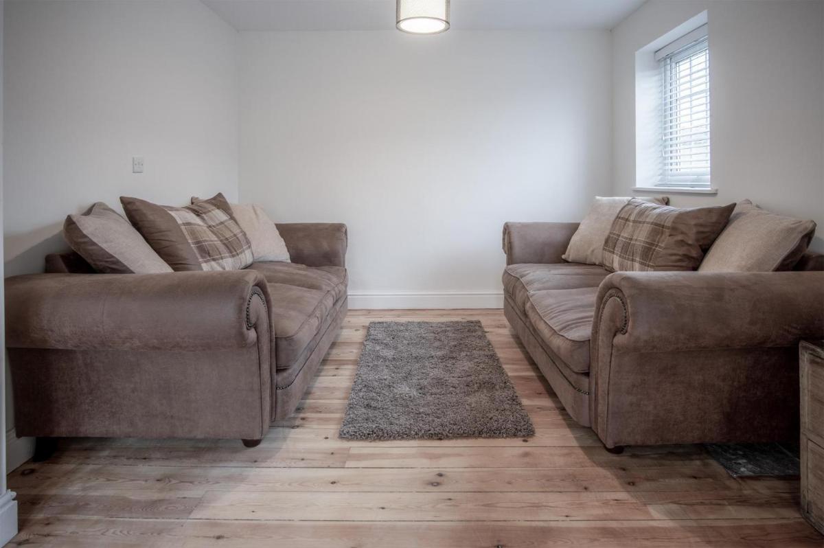 West Jordanston Farm Cottage - 4 Bedroom Cottage - St Florence view 3