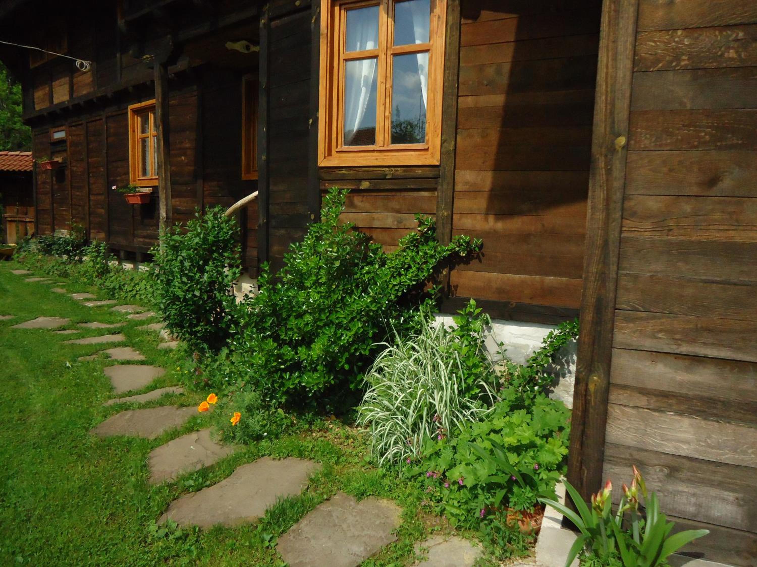 Kandaphery Guest Houses