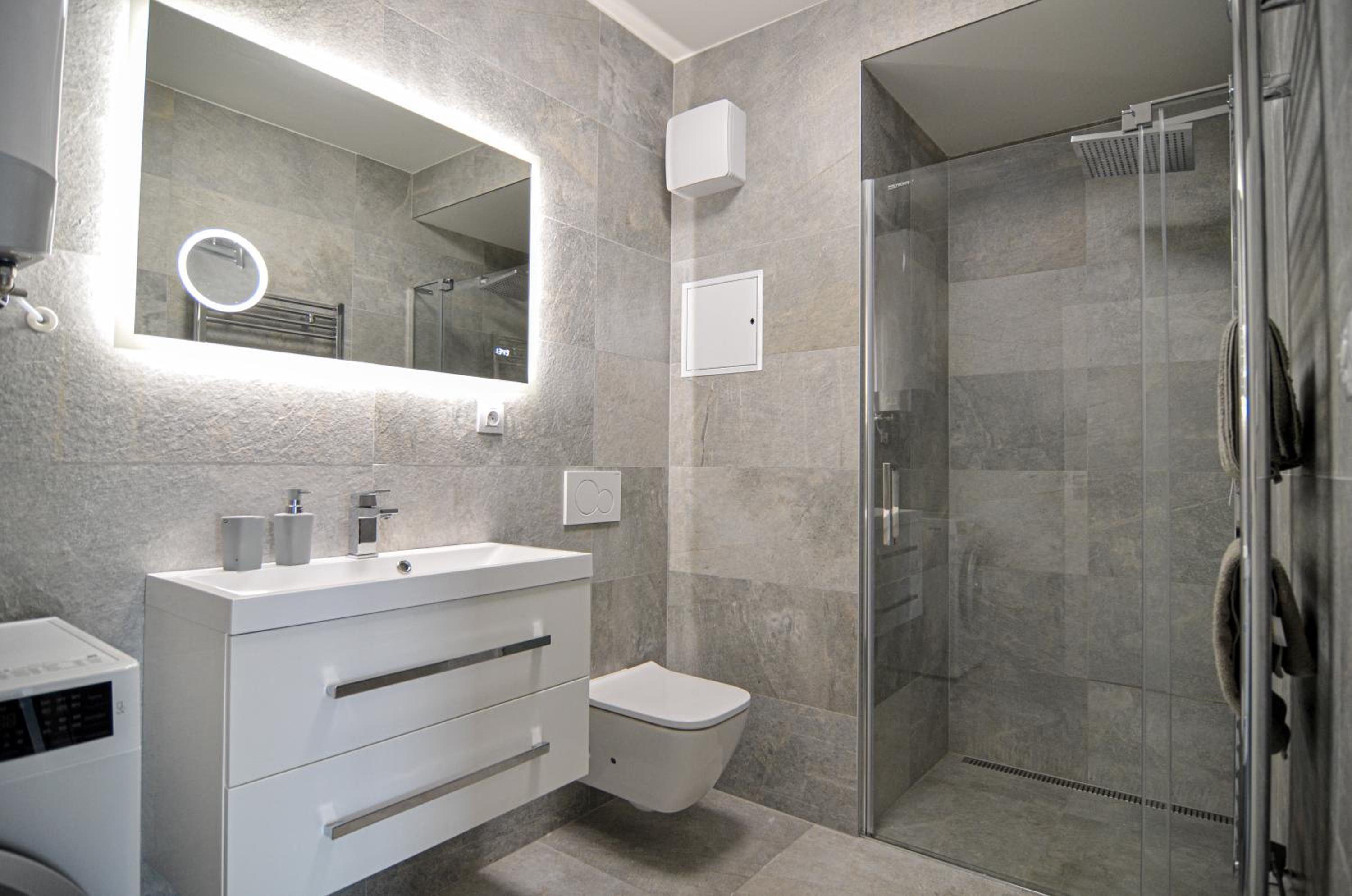 Palm Garden Apartment 2 view 3