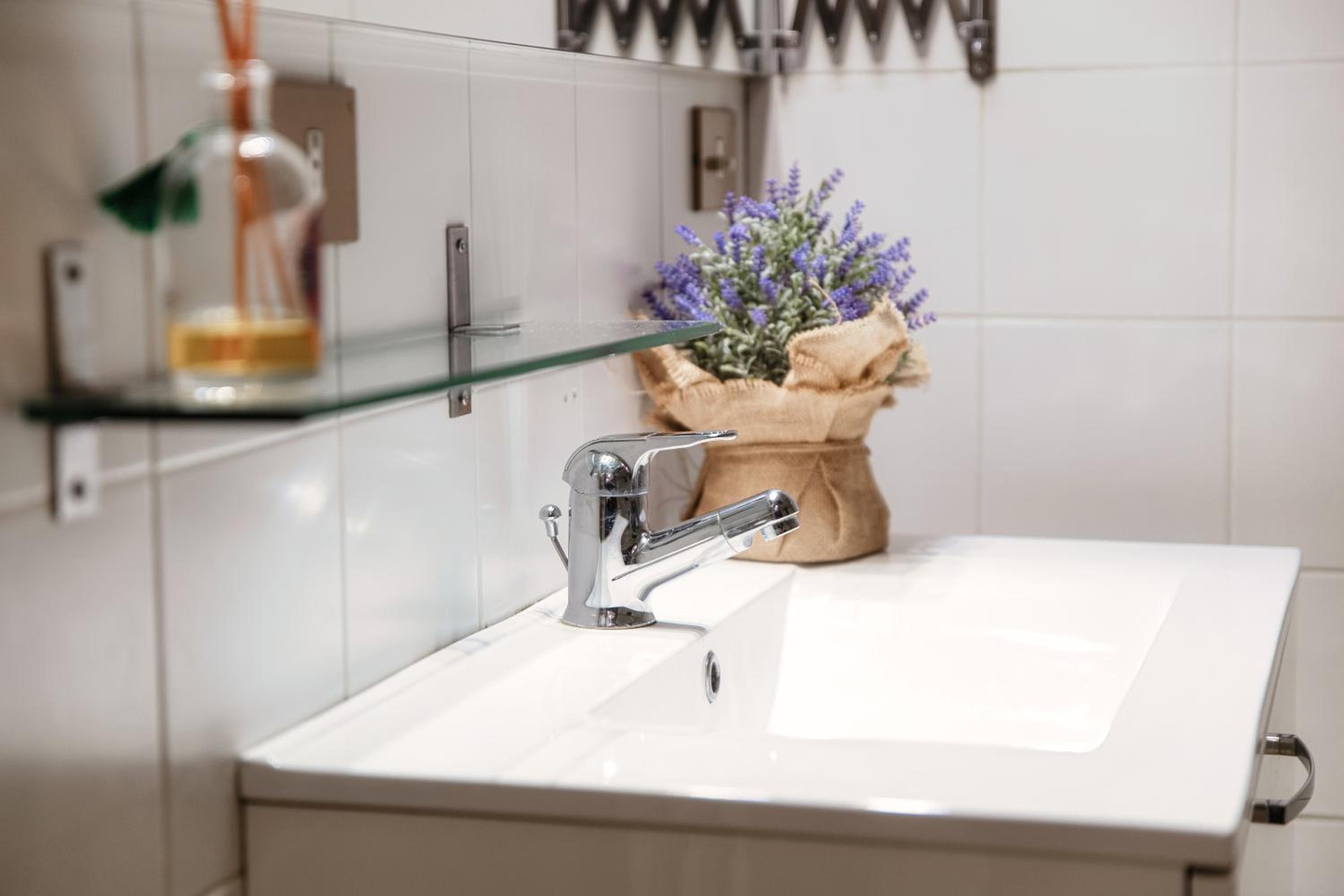 Mazzini Apartment en Como — bathroom