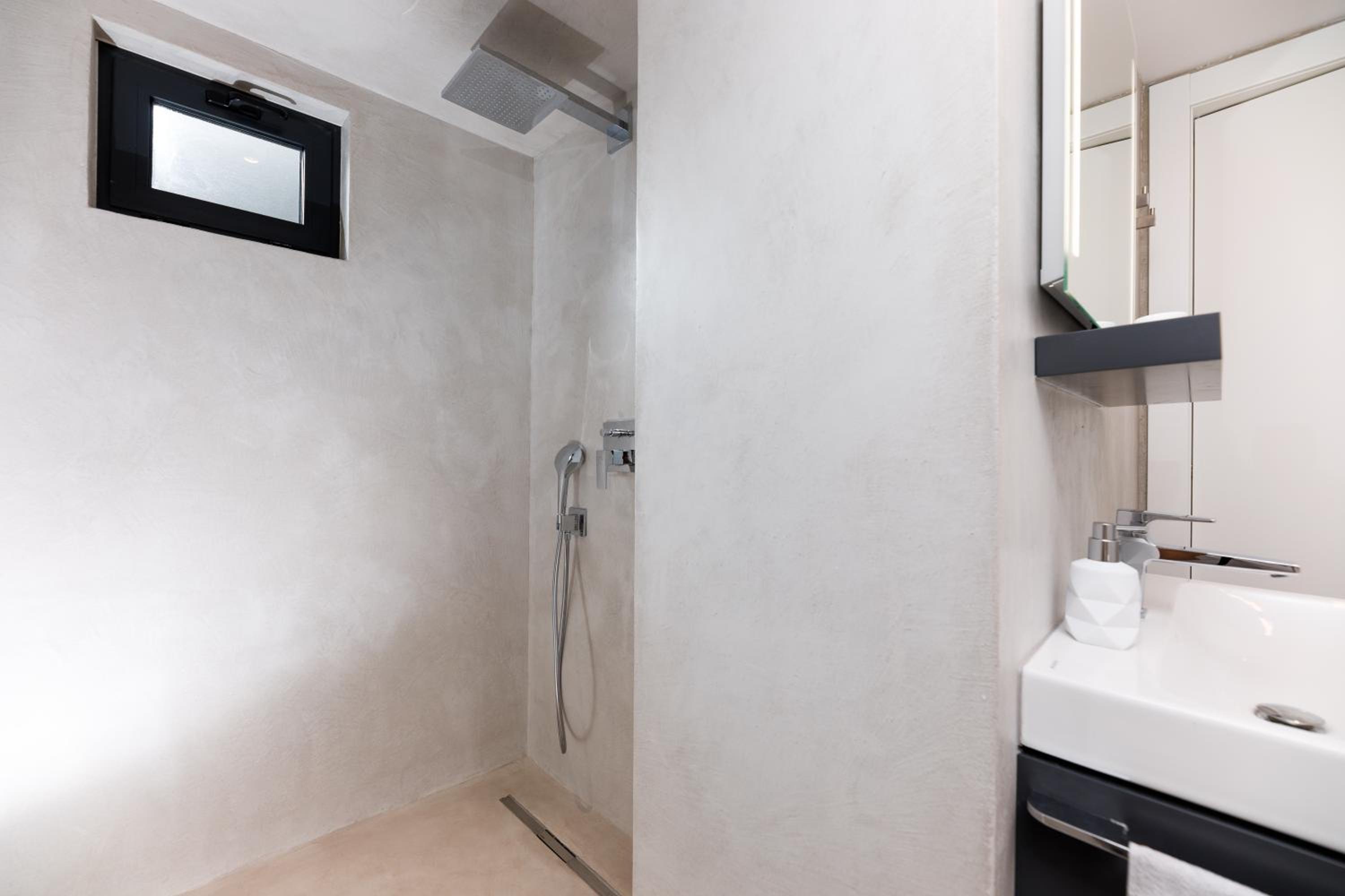 Stylish City Apartment view 2