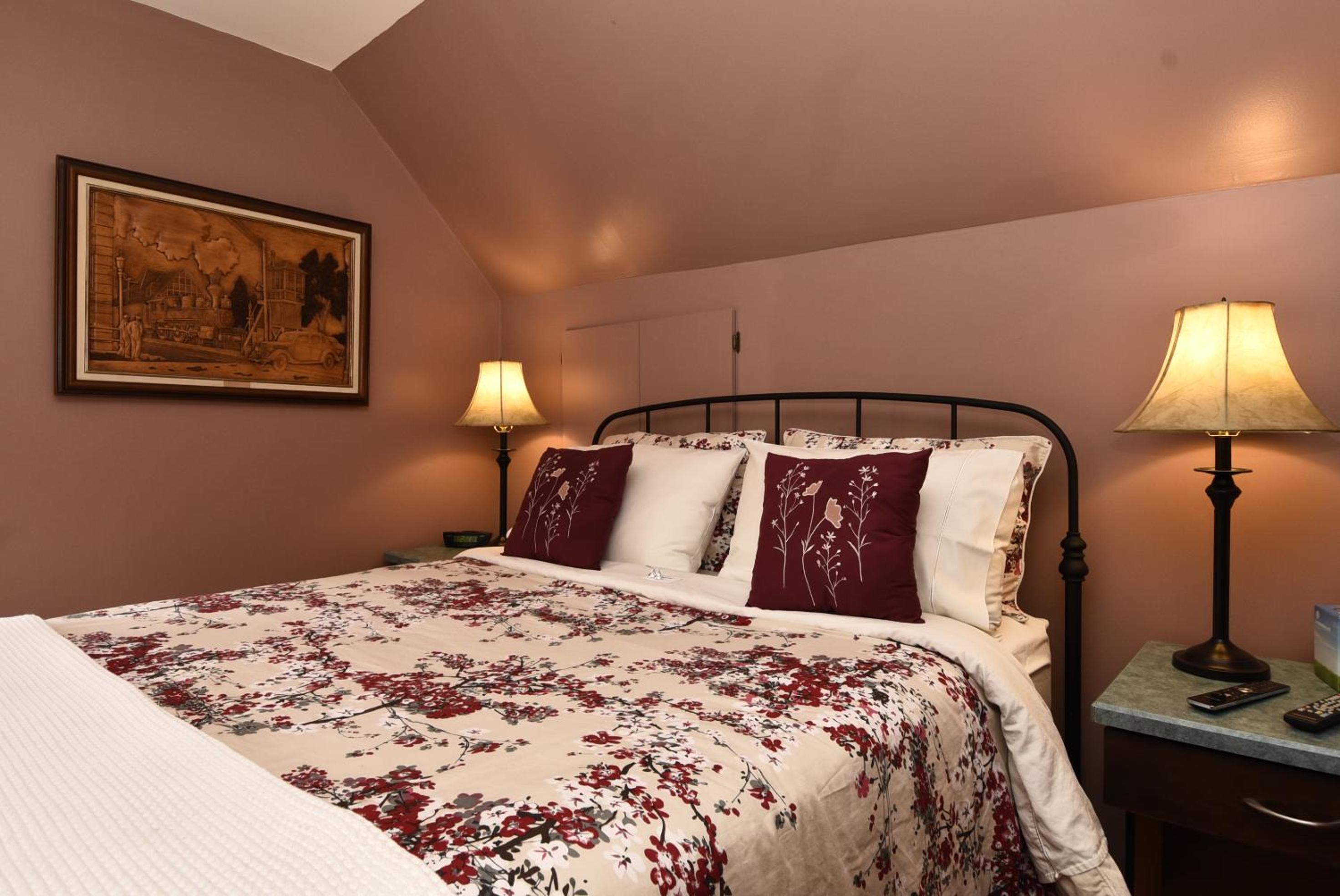 Phoenix House B&B