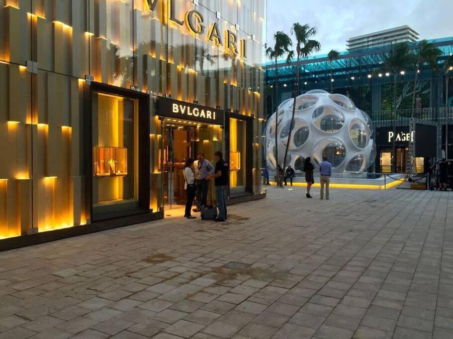 BRAND NEW TOP FLOOR IN THE HEART OF MIAMI