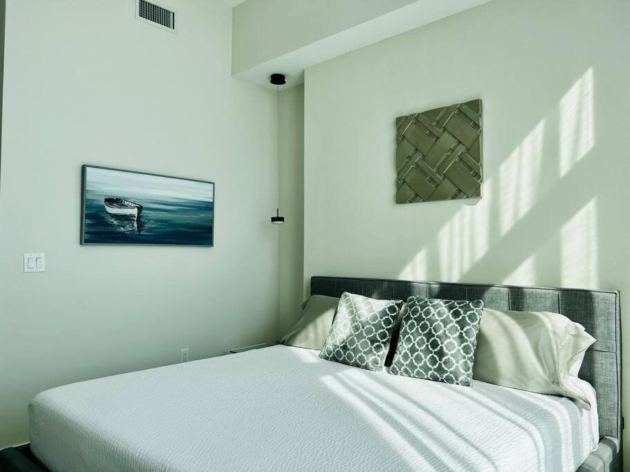 BRAND NEW TOP FLOOR IN THE HEART OF MIAMI