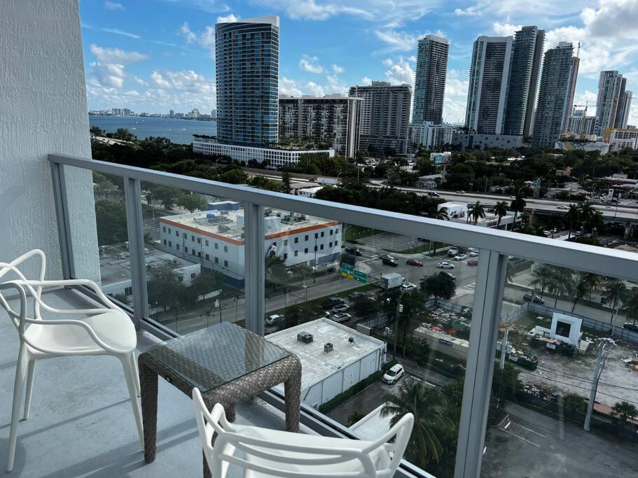 BRAND NEW TOP FLOOR IN THE HEART OF MIAMI