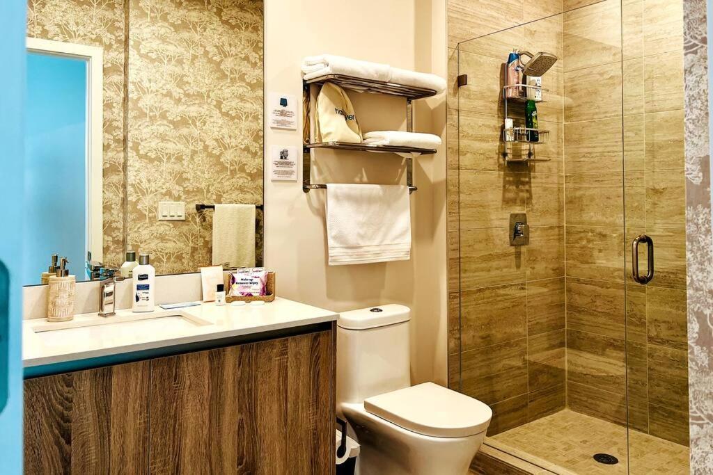 BRAND NEW TOP FLOOR IN THE HEART OF MIAMI