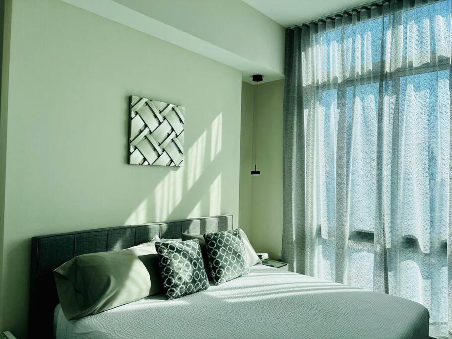 BRAND NEW TOP FLOOR IN THE HEART OF MIAMI