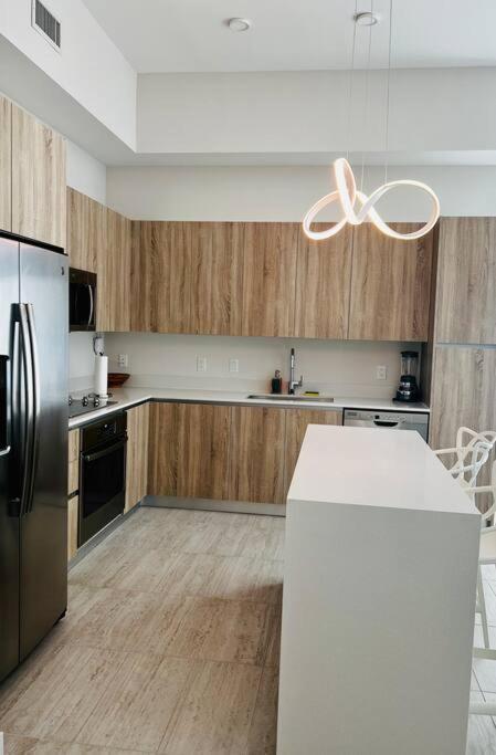 BRAND NEW TOP FLOOR IN THE HEART OF MIAMI