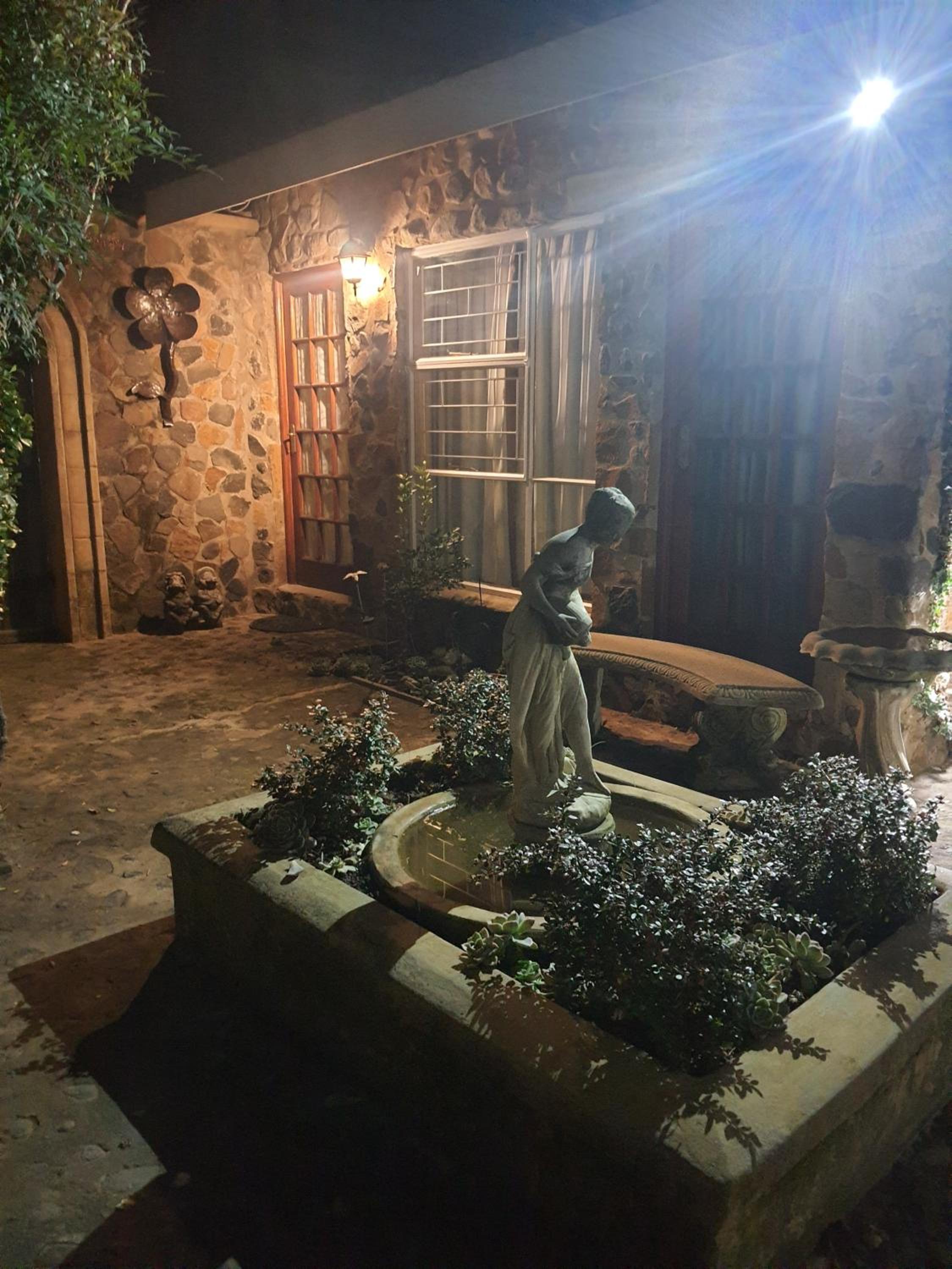 Gemsbok Cottage