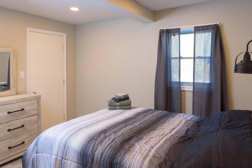 Spring Poconos Getaway! 2bd Cabin view 4