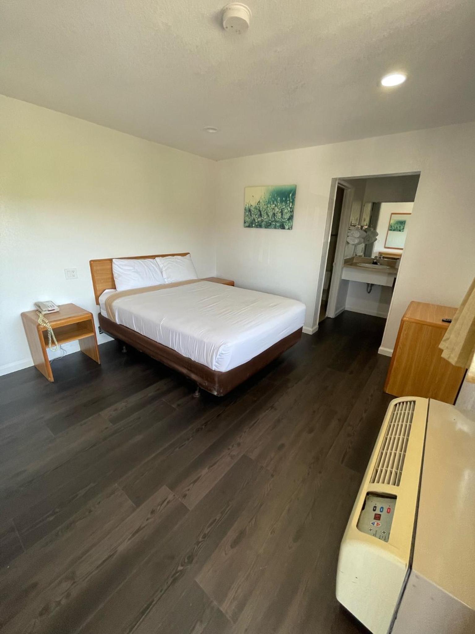 Palms Inn & Suites
