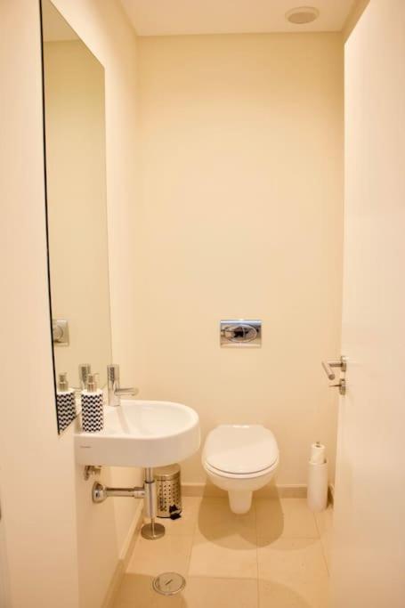 Photo 33
