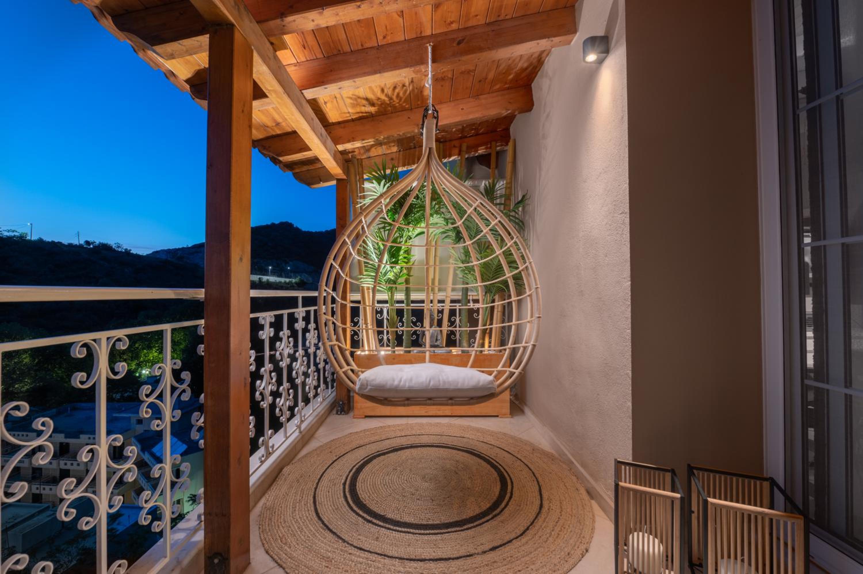 Panoramic view!Penthouse 120qm of sea & mountain view 2