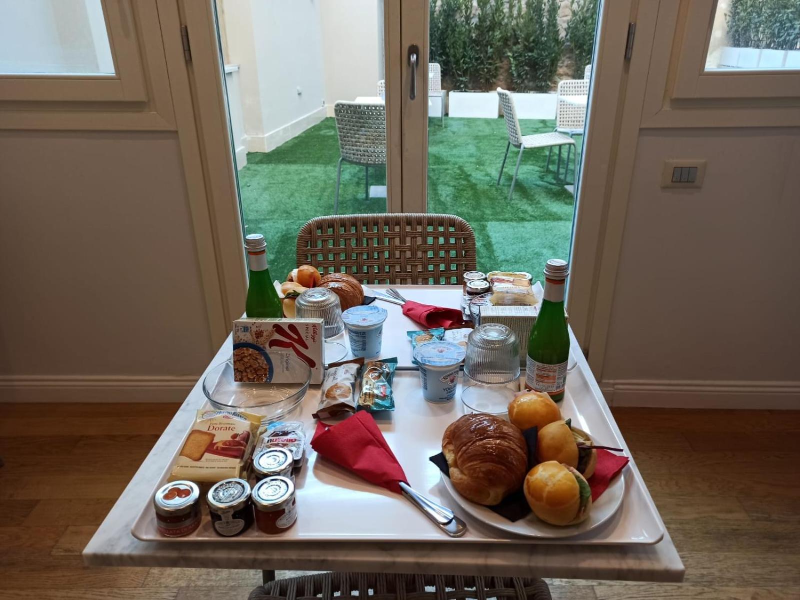 Hotel Nikis Collection Trastevere - Image 1