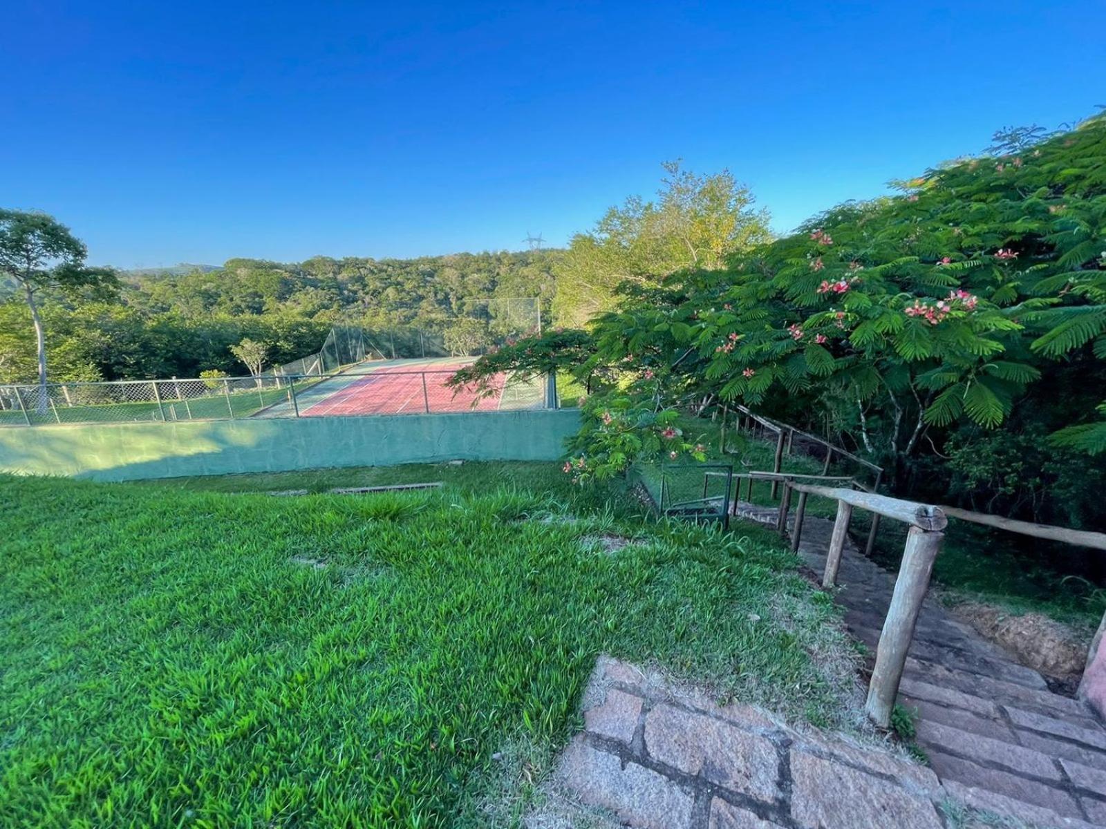 Paraíso rural em Sousas com piscina e quadra