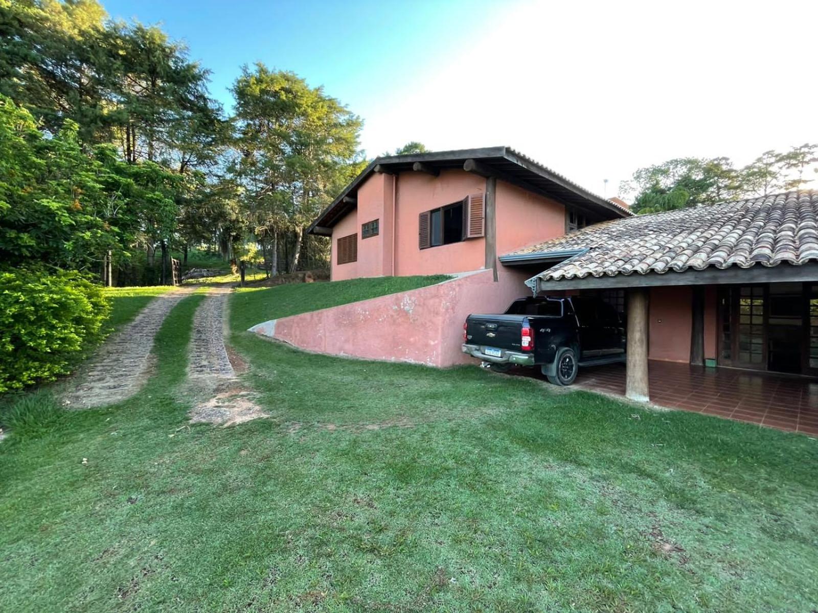 Hotel Chácara linda em condomínio rural - Sousas - Image 1