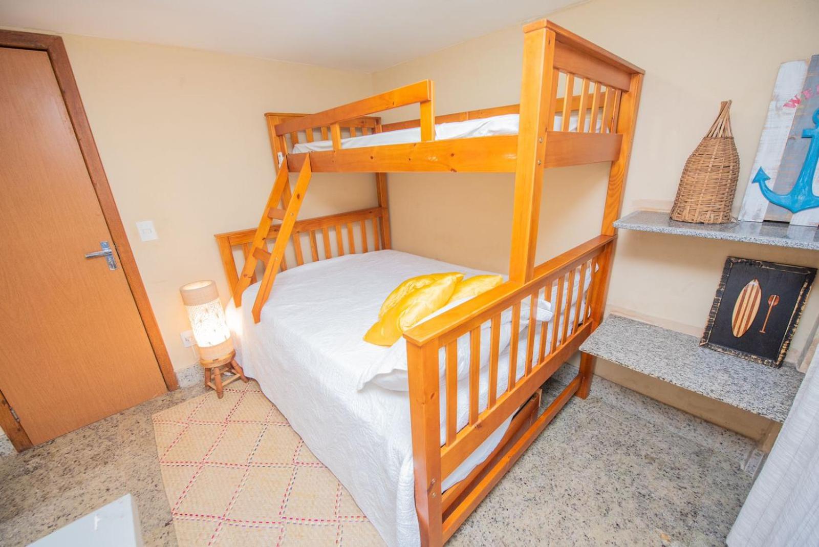 Casa com pes na areia em Iriri - ES